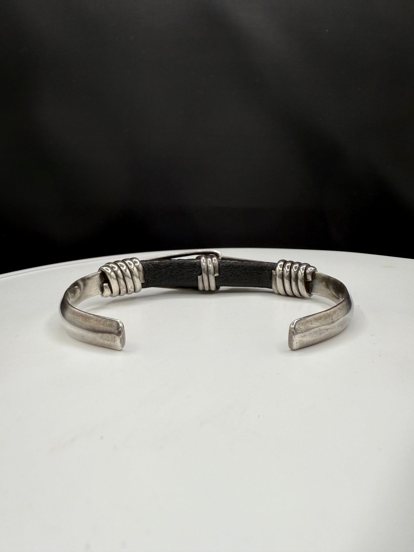 Handmade Sterling Silver & Leather Men’s Cuff Bracelet | Solid 925 Mexico | 34.3g Heavyweight Vintage Biker Jewelry