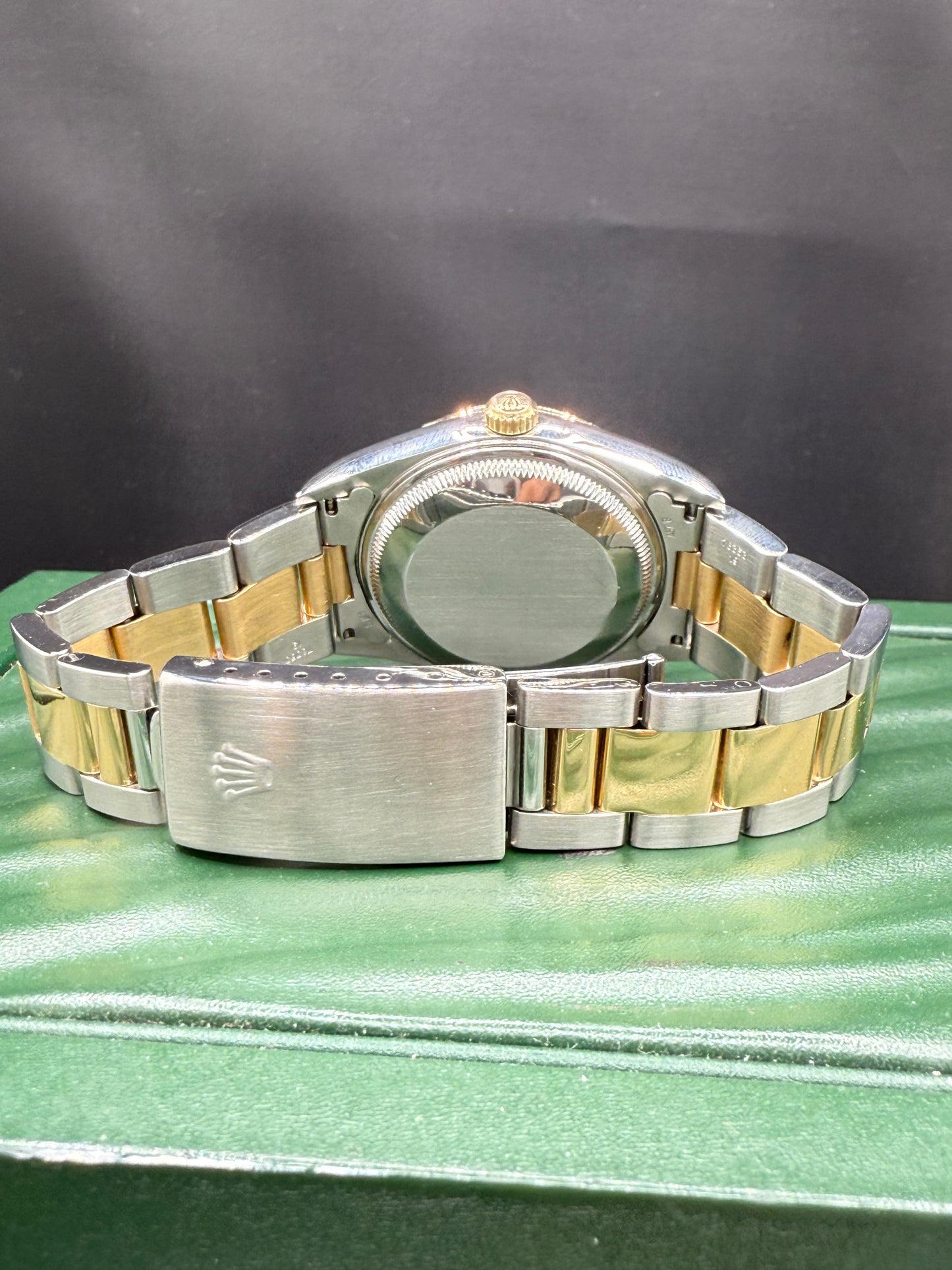 Rolex Date 15203 (1999) – 34mm Two-Tone 18k Gold & Stainless Steel Oyster Bracelet – Rare Factory Particle Dial