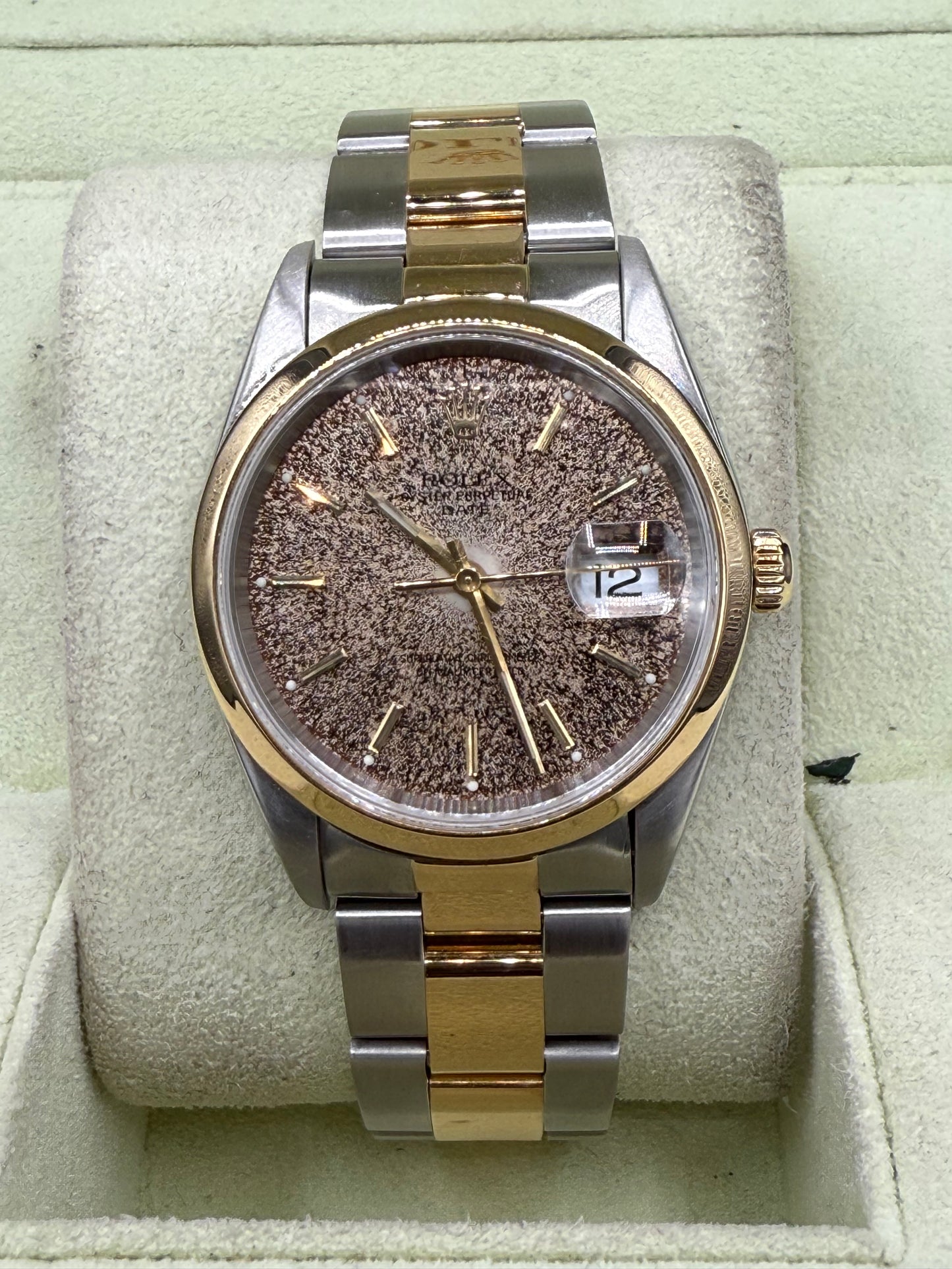 Rolex Date 15203 (1999) – 34mm Two-Tone 18k Gold & Stainless Steel Oyster Bracelet – Rare Factory Particle Dial