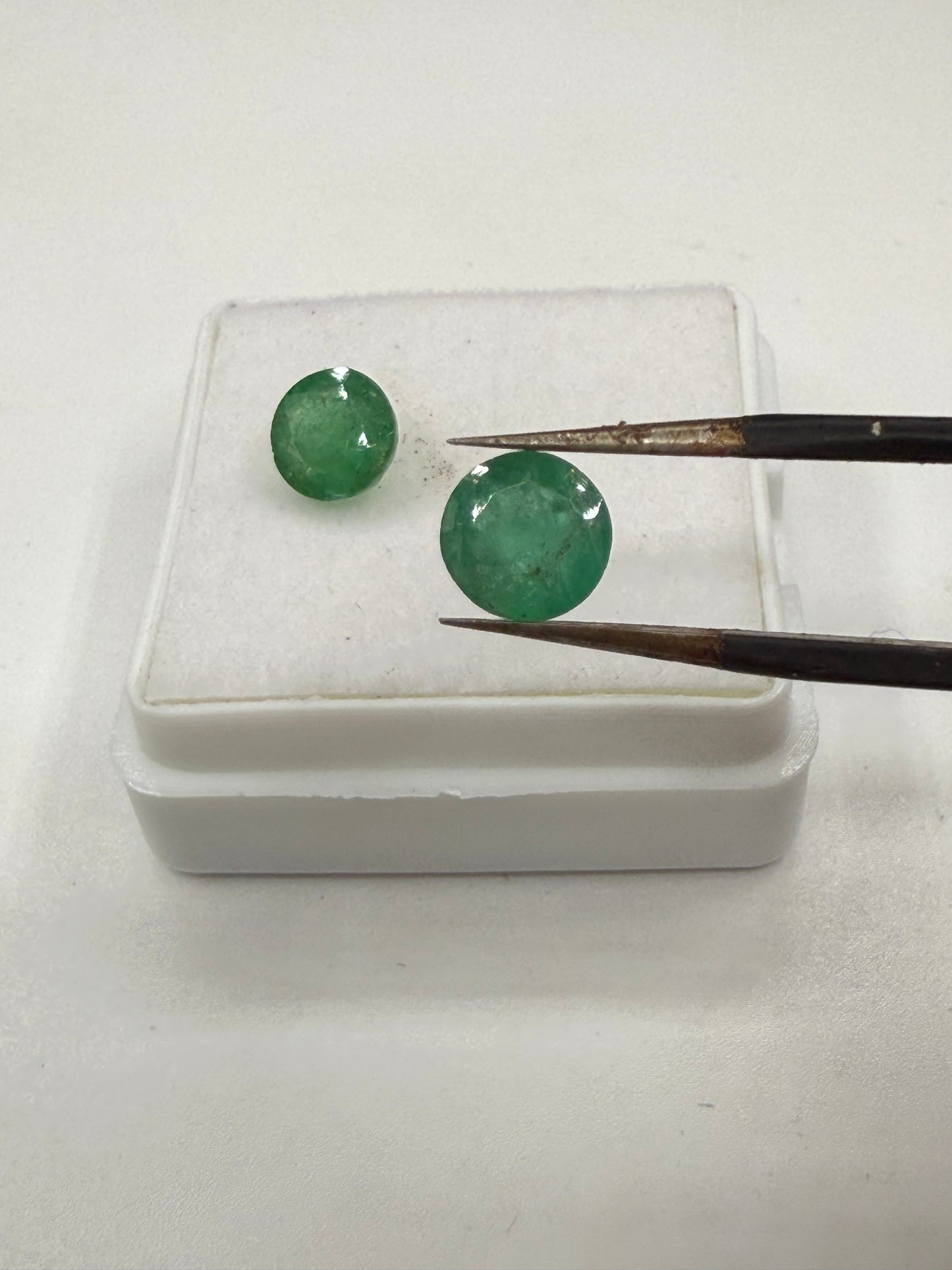 1.62 Carat Natural Round Emerald Matching Pair – 6mm Loose Gemstones