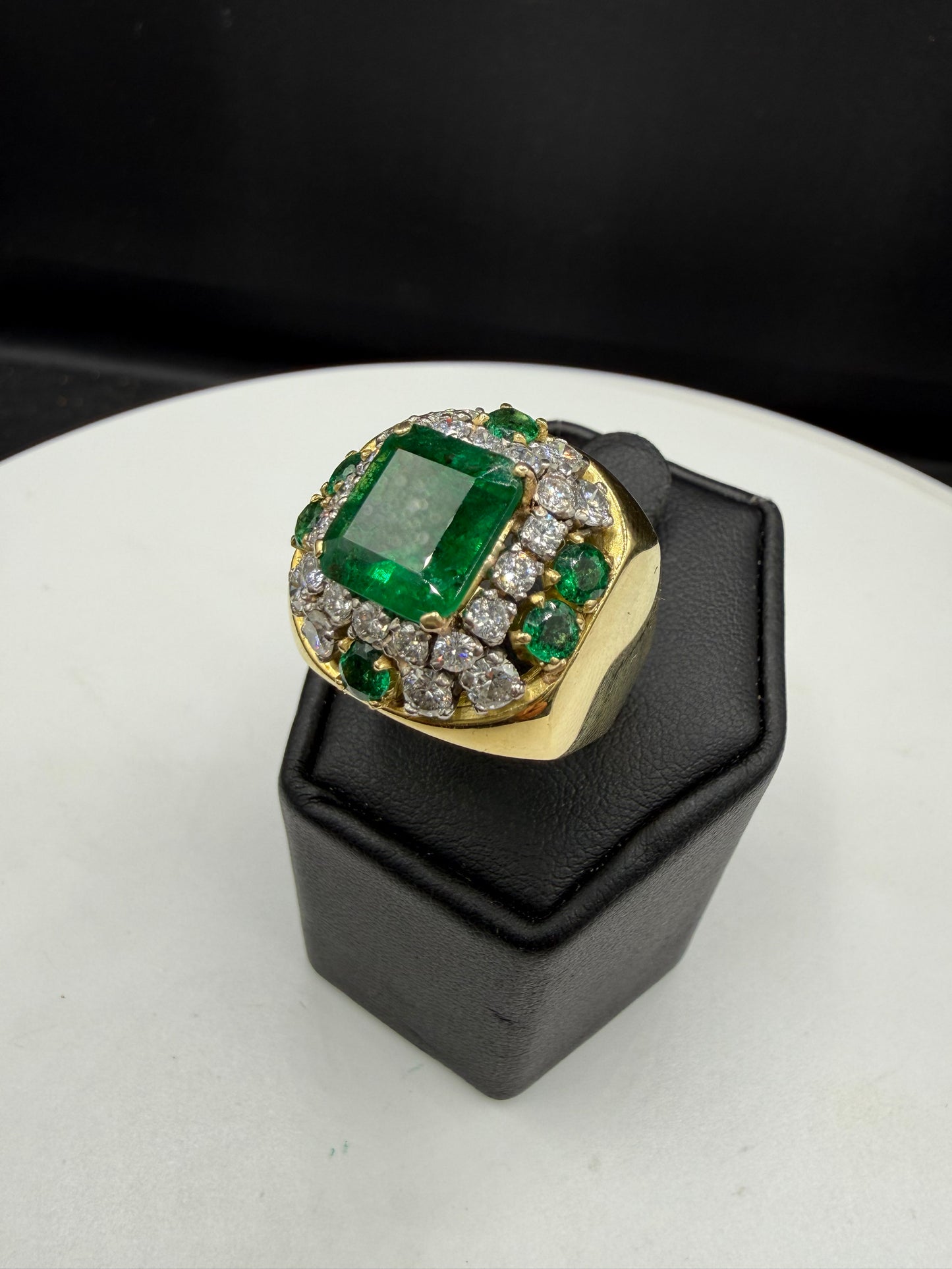 Magnificent 18K Yellow Gold Emerald & Diamond Ring (Size 7) | 5.60 Ct Emerald | 1.83 Ct Diamonds