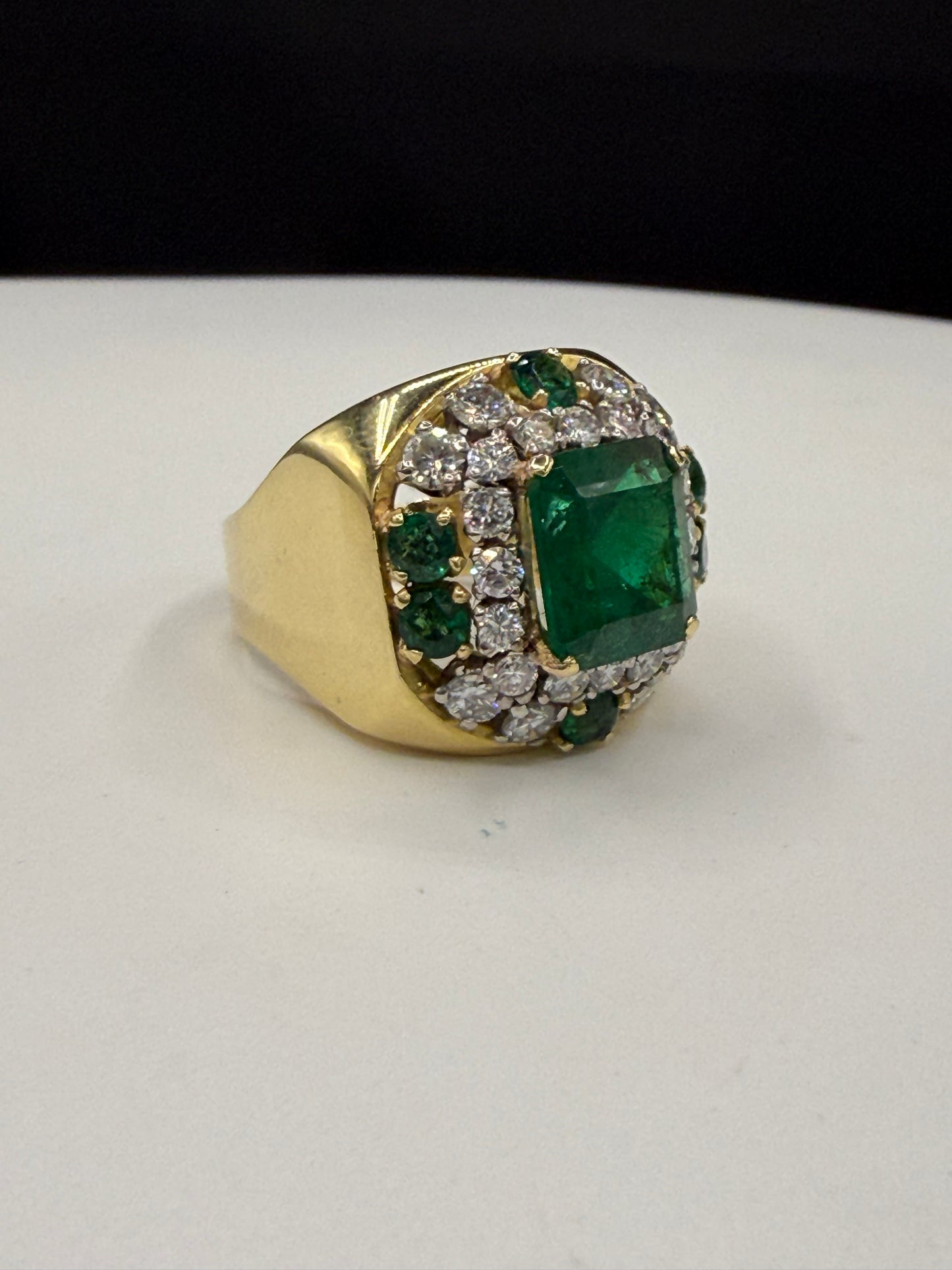 Magnificent 18K Yellow Gold Emerald & Diamond Ring (Size 7) | 5.60 Ct Emerald | 1.83 Ct Diamonds