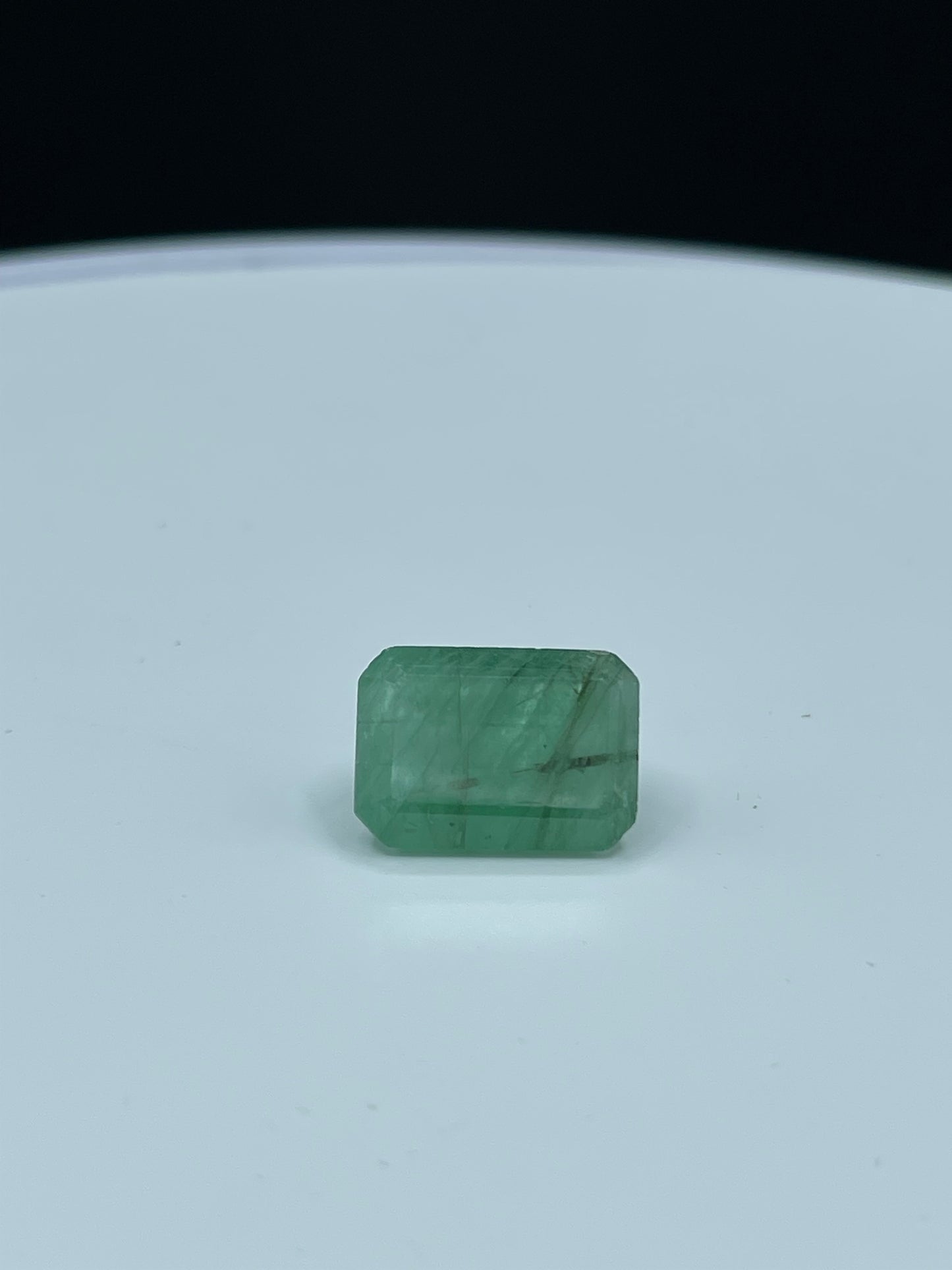 11.88 Carat Natural Brazilian Emerald Emerald Cut Loose Gemstone (16.1 x 11.7 x 7.9 MM)