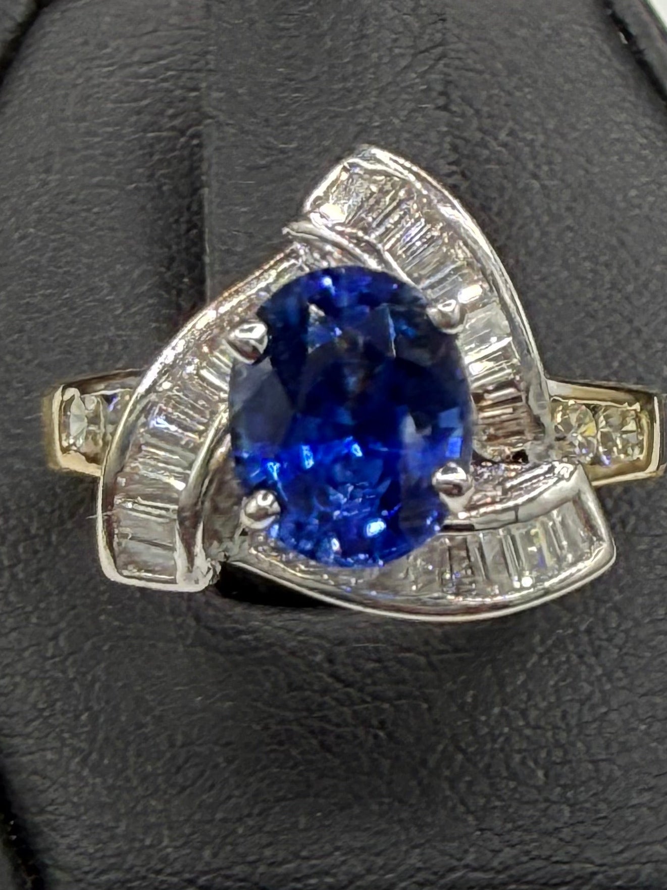 Natural 2.01 Carat Blue Sapphire & 0.90ct Diamond 18K Two-Tone Gold Ring (Size 6)