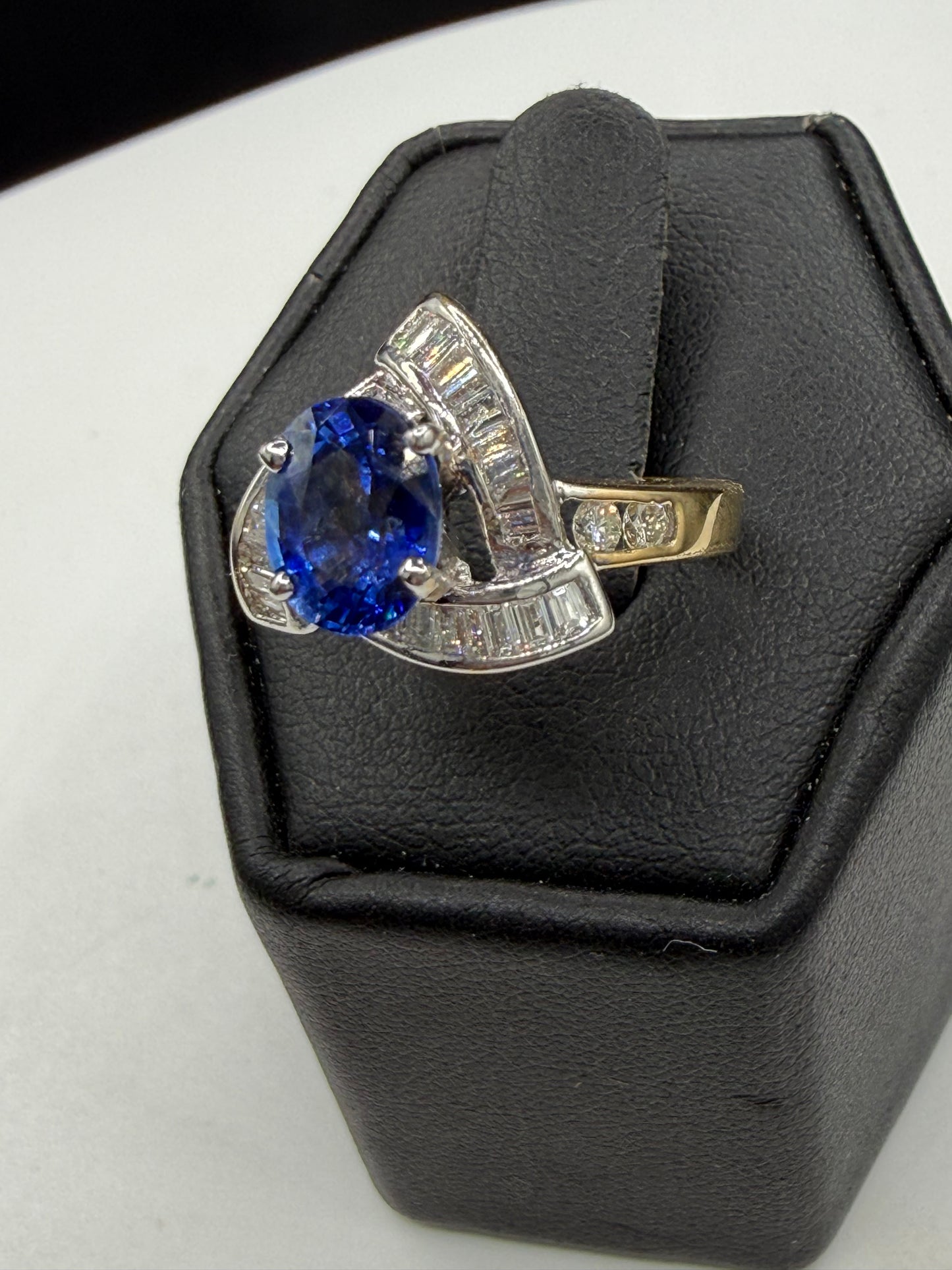 Natural 2.01 Carat Blue Sapphire & 0.90ct Diamond 18K Two-Tone Gold Ring (Size 6)