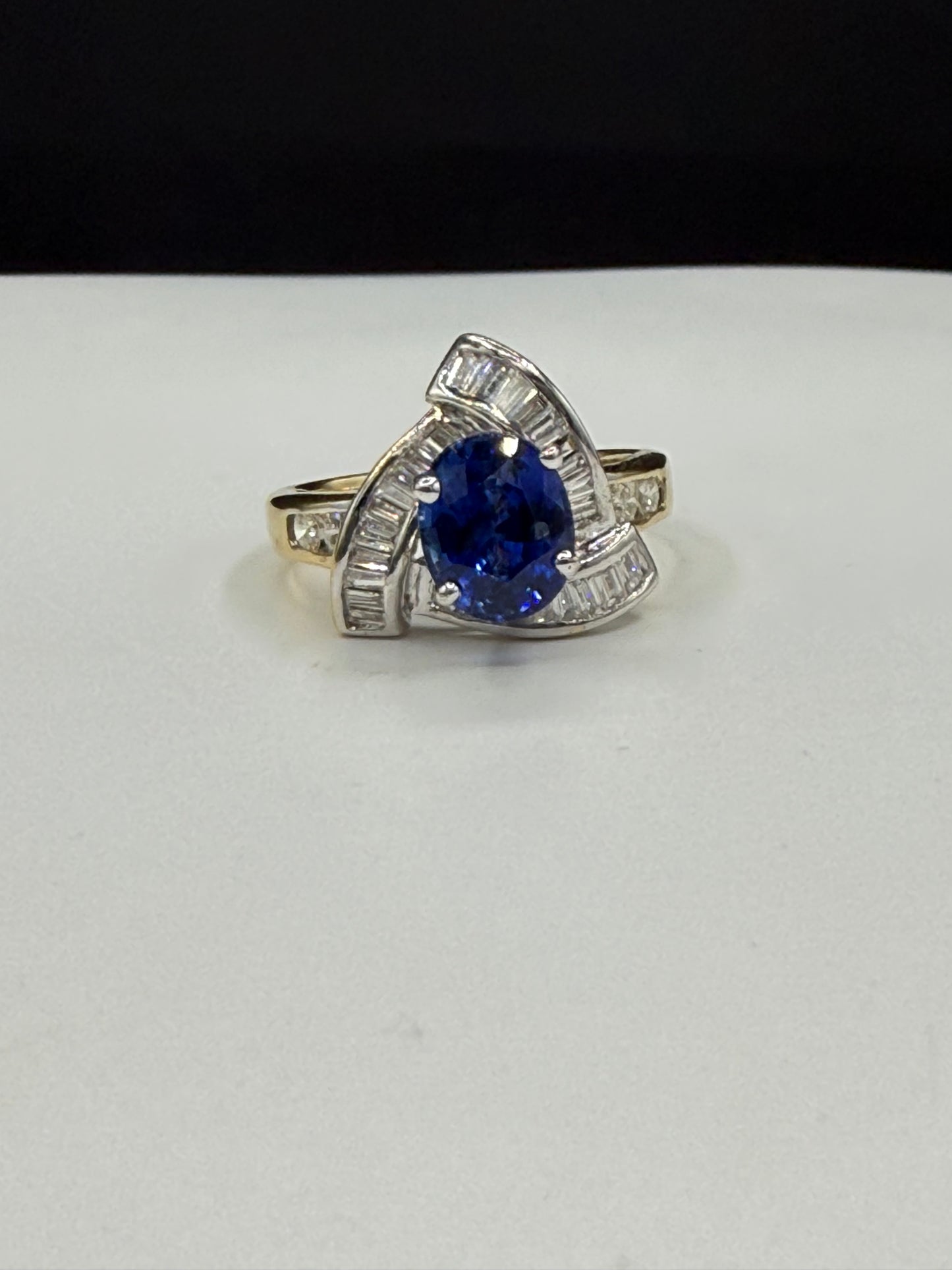 Natural 2.01 Carat Blue Sapphire & 0.90ct Diamond 18K Two-Tone Gold Ring (Size 6)