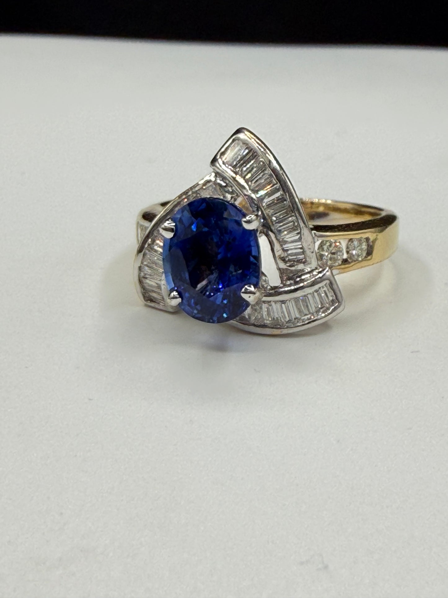 Natural 2.01 Carat Blue Sapphire & 0.90ct Diamond 18K Two-Tone Gold Ring (Size 6)