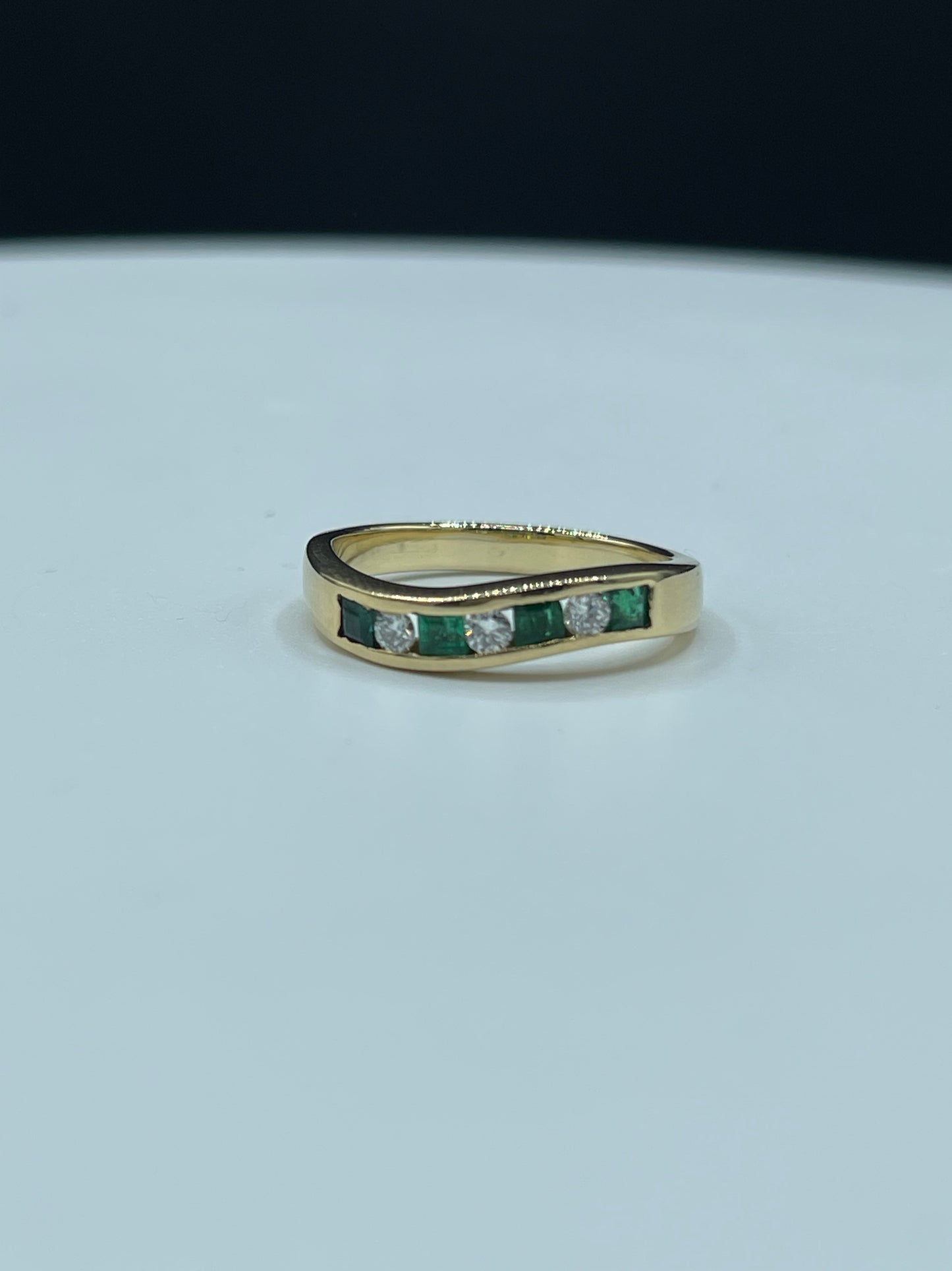 Designer Ruby Emerald Diamond 18k Yellow Gold Stackable Rings (Size 7)