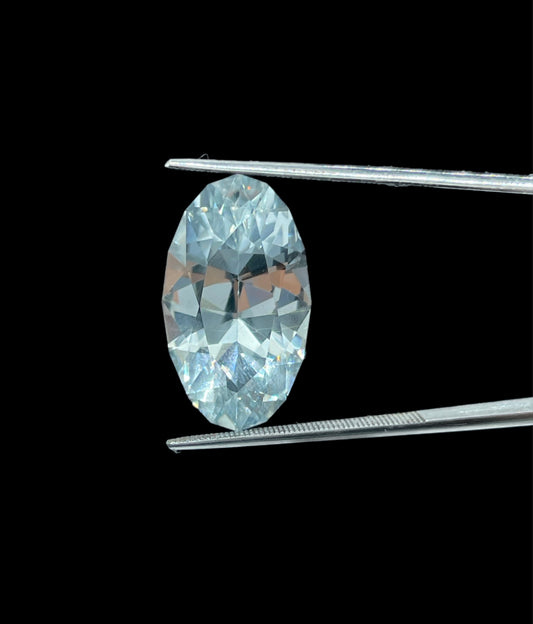 19.60 Carat Natural Aquamarine Oval Cut Loose Gemstone (23.5 x 13.3 x 11.75 MM)