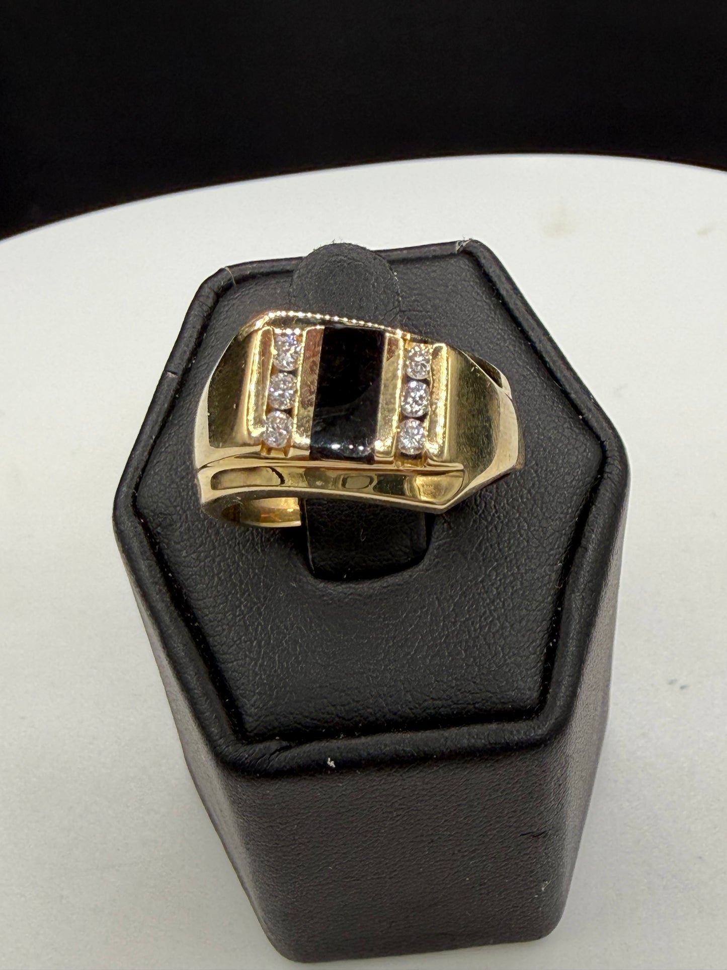 Vintage 14K Yellow Gold Black Onyx & Diamond Men’s Ring | Size 9.5