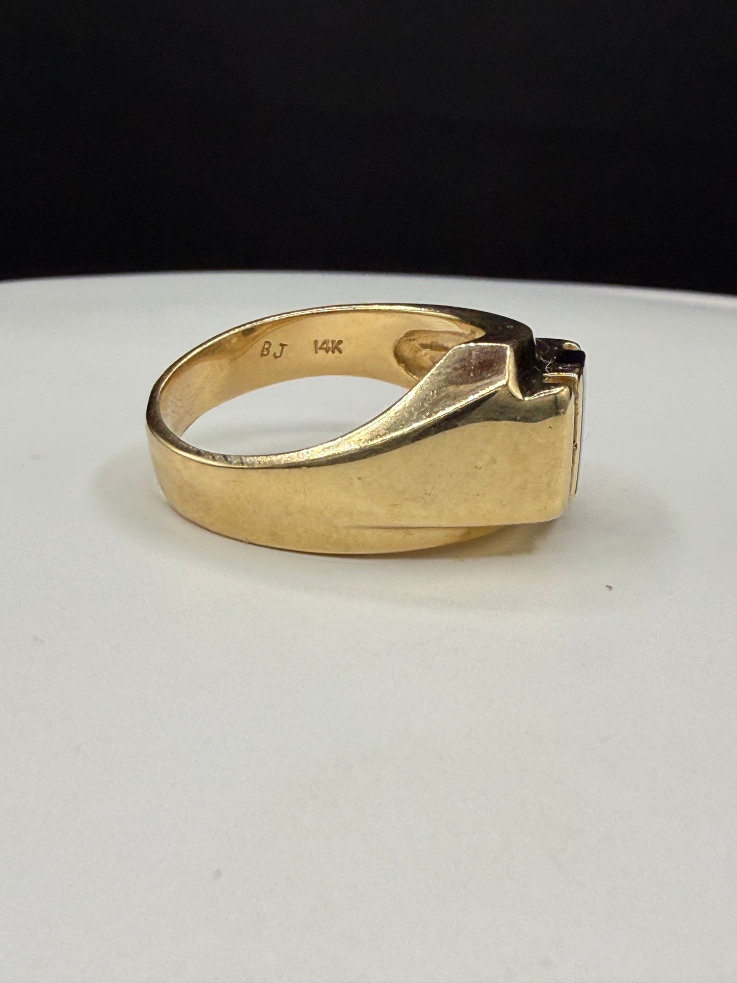 Vintage 14K Yellow Gold Black Onyx & Diamond Men’s Ring | Size 9.5