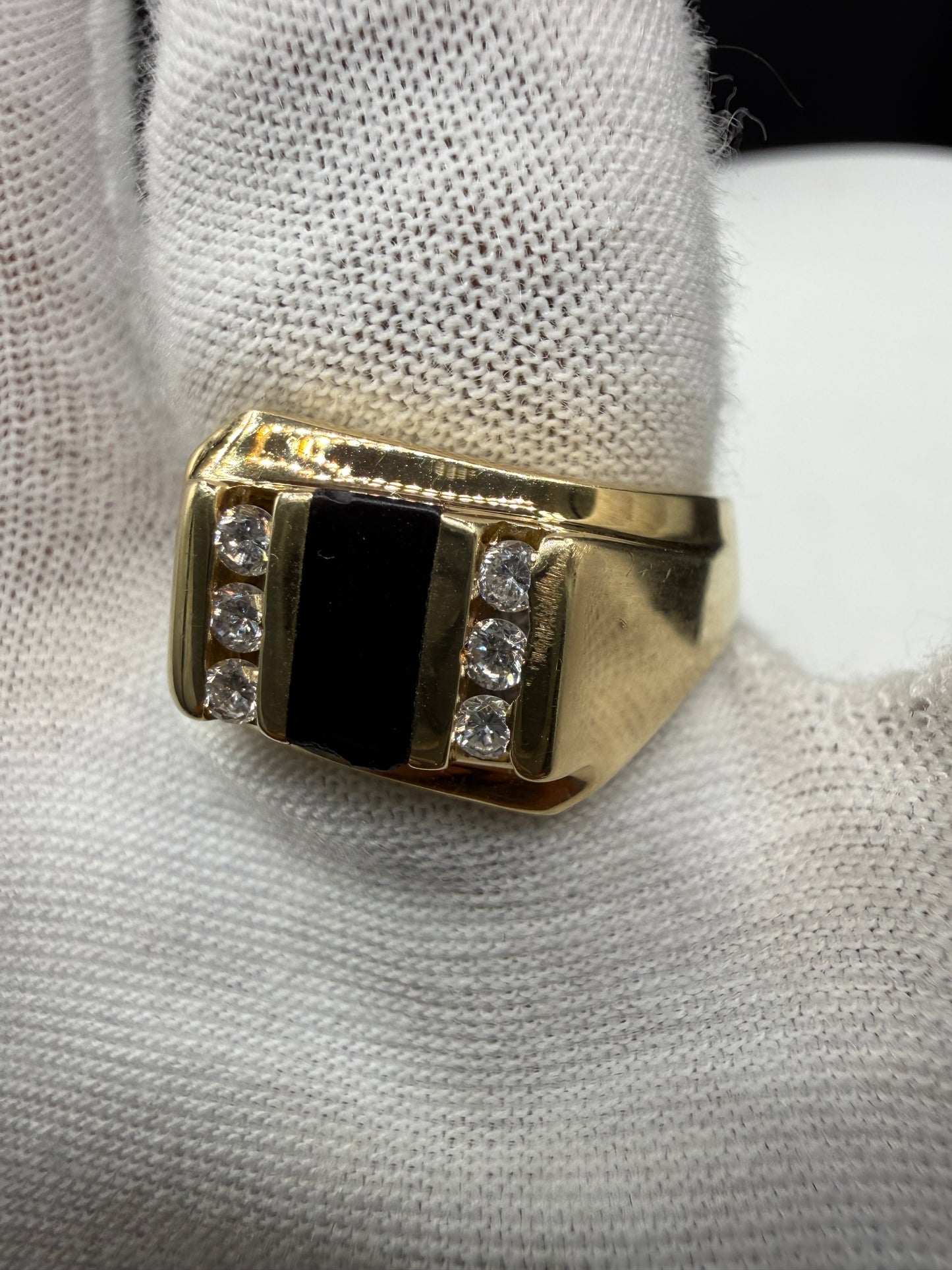 Vintage 14K Yellow Gold Black Onyx & Diamond Men’s Ring | Size 9.5