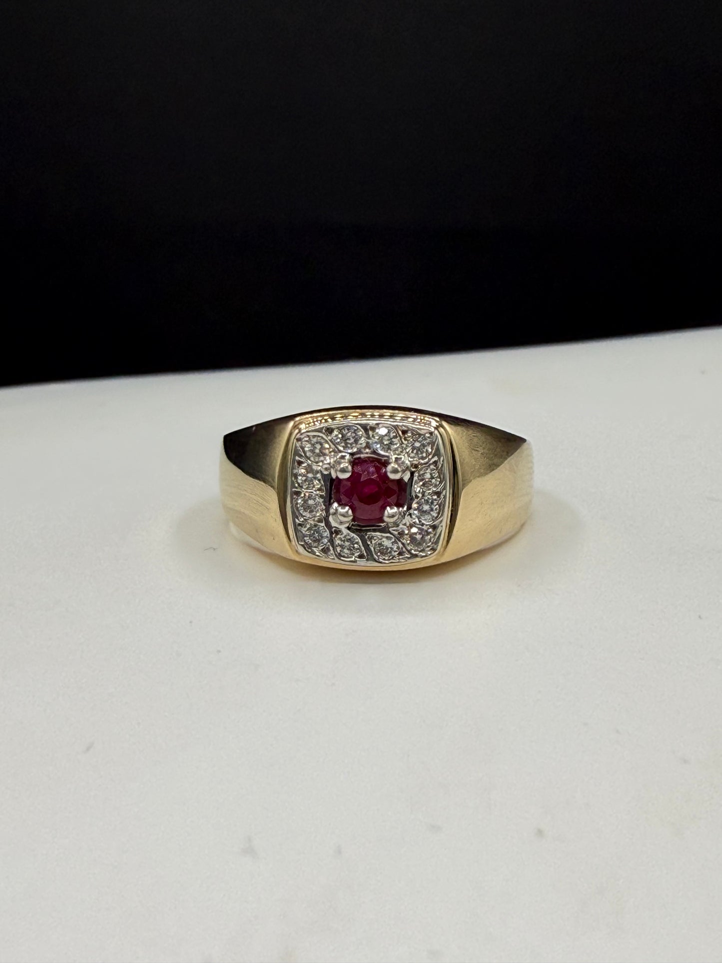 Vintage Men’s Natural Ruby & Diamond 14k Yellow Gold Ring (Size 9.5)