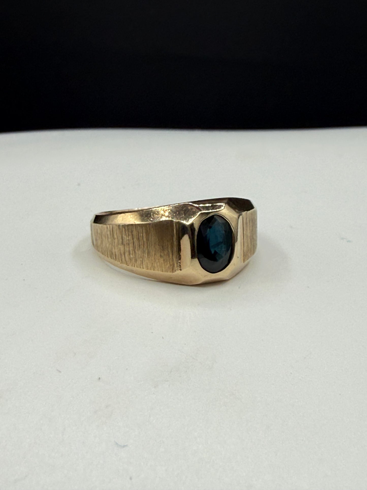 Vintage Natural Midnight Blue Sapphire 14K Yellow Gold Men’s Ring | Size 10.5