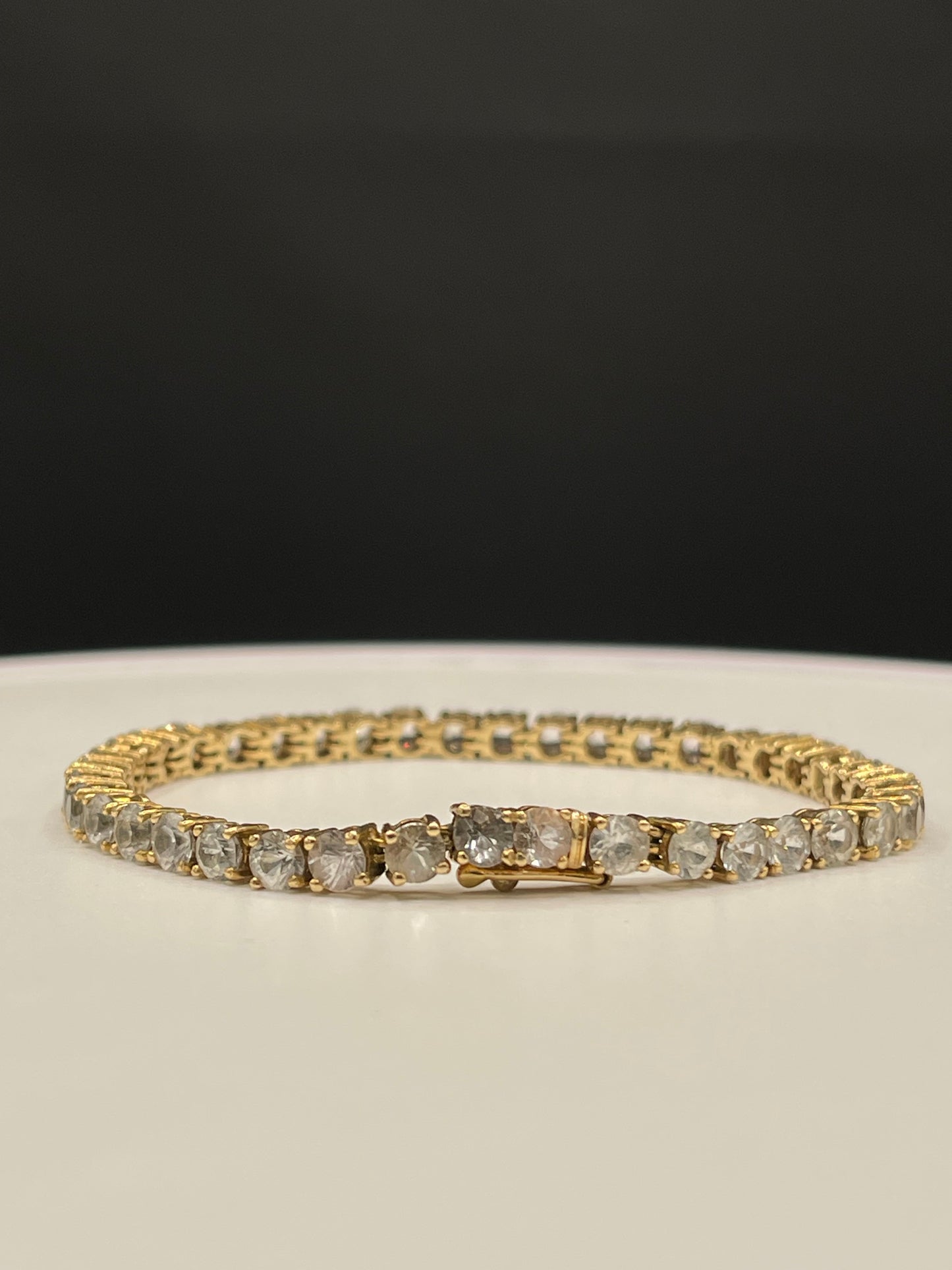 14.23 Carat Natural White Sapphire 14k Yellow Gold Tennis Bracelet