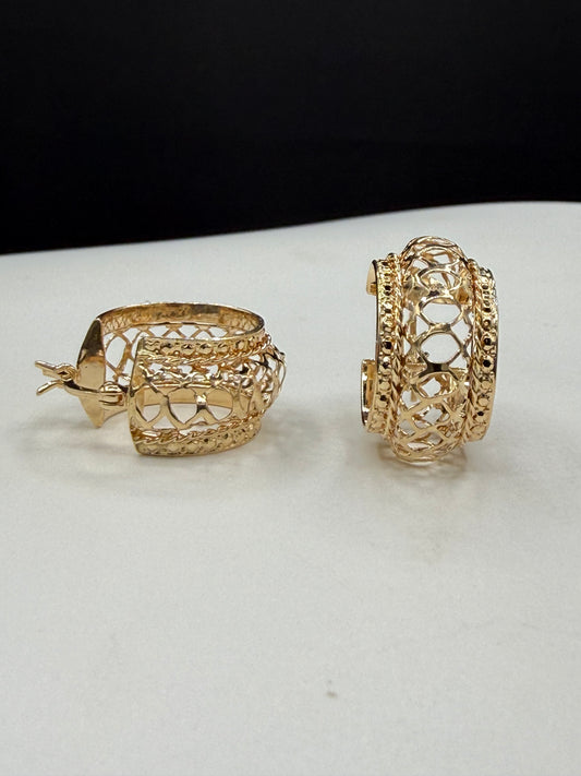 Vintage Solid 14k Yellow Gold Handmade Open Filigree Hoop Earrings | 20.5mm Hoops