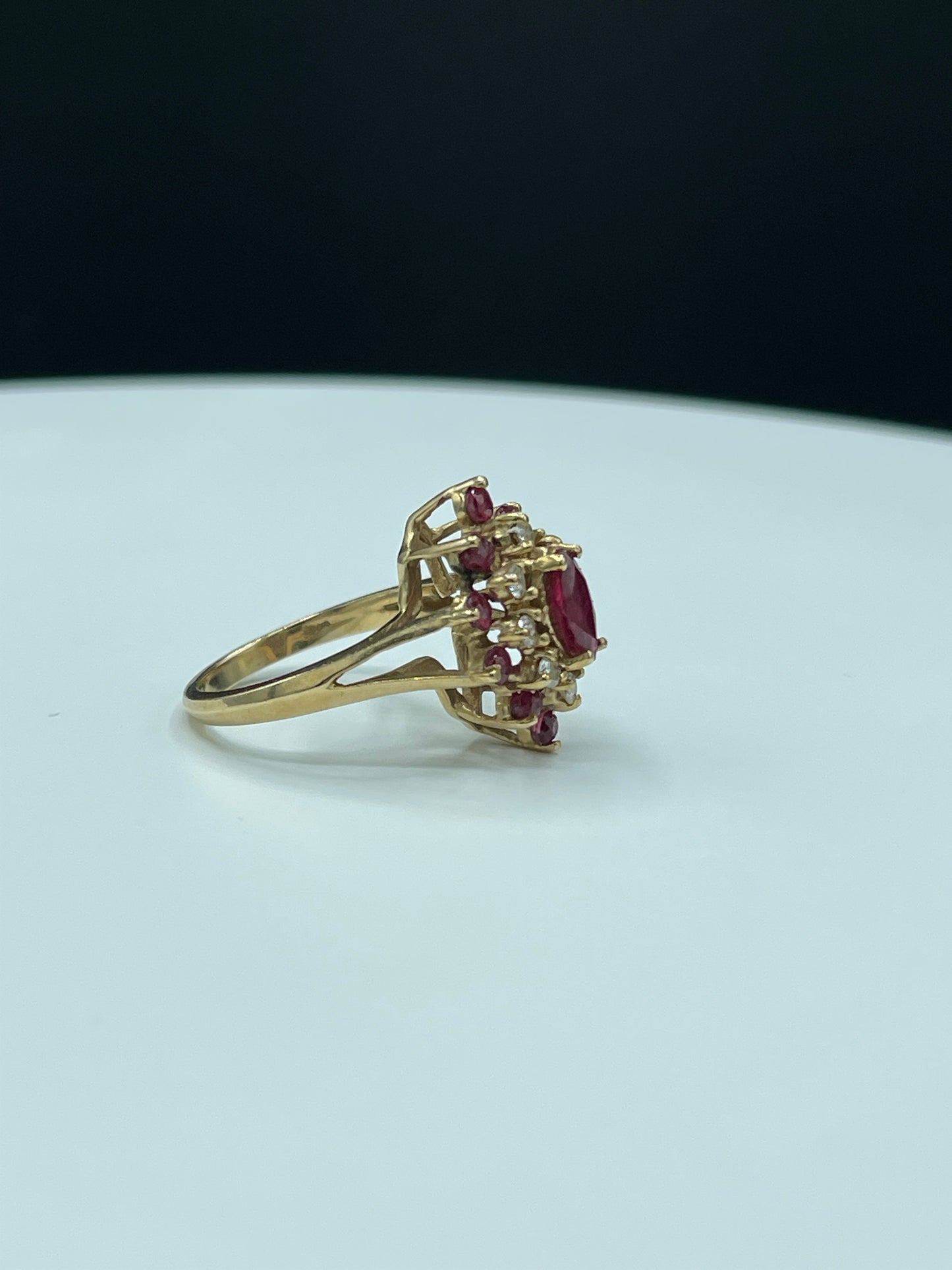 1.50 Carat Natural Ruby & Diamond 14k Yellow Gold Ring (Size 6.75)