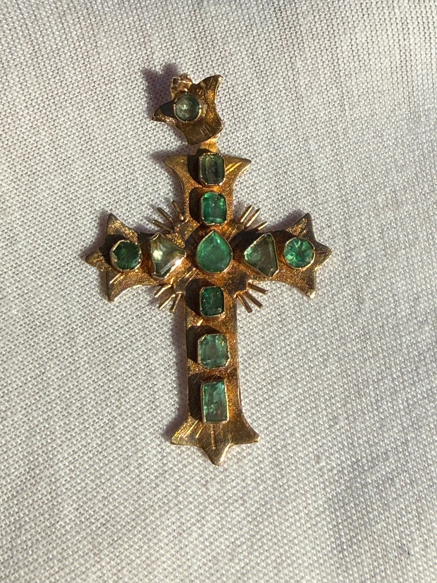 18K Gold Natural Emerald Cross Pendant | Vintage | 1.92 Inch