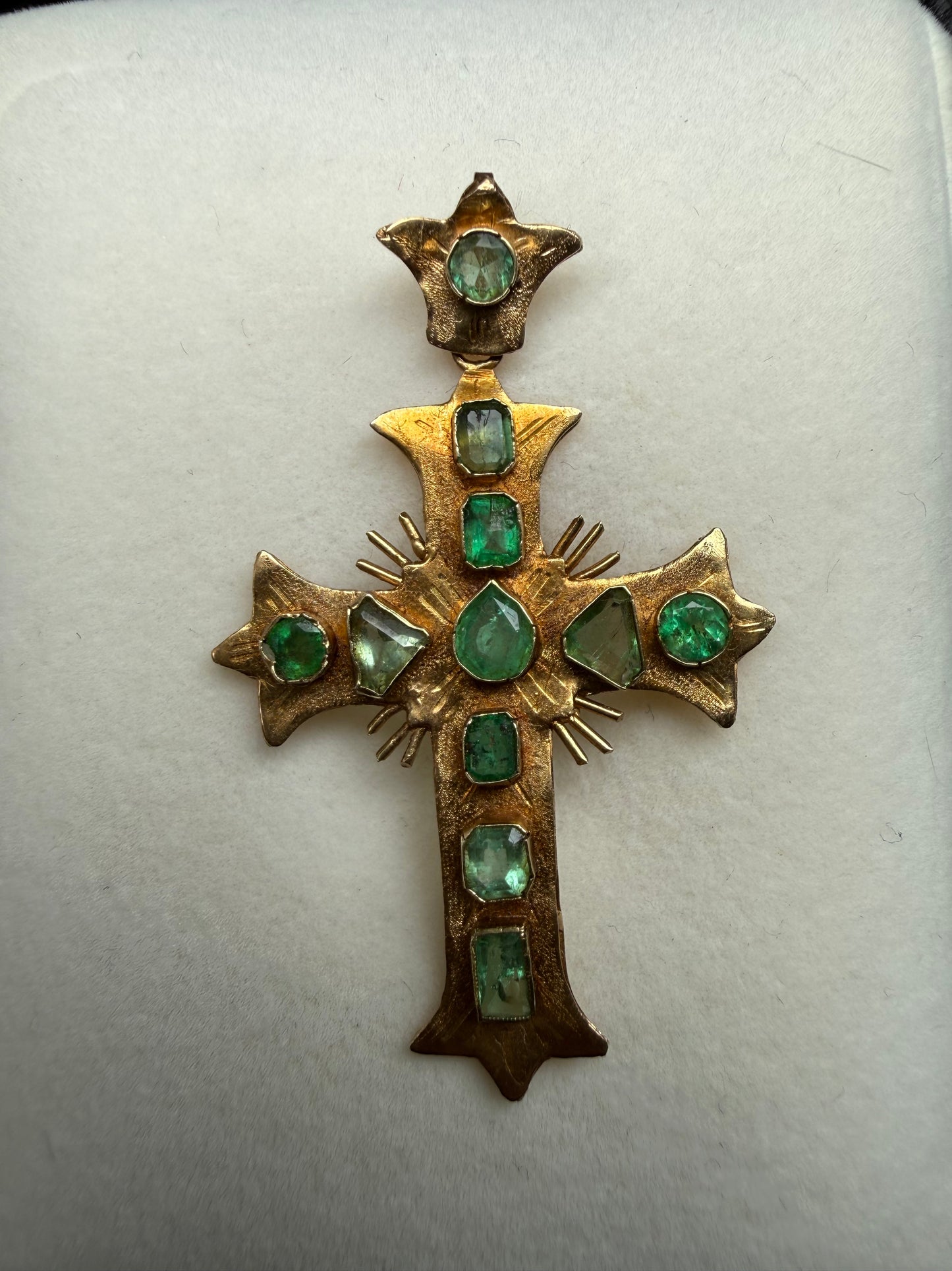 18K Gold Natural Emerald Cross Pendant | Vintage | 1.92 Inch