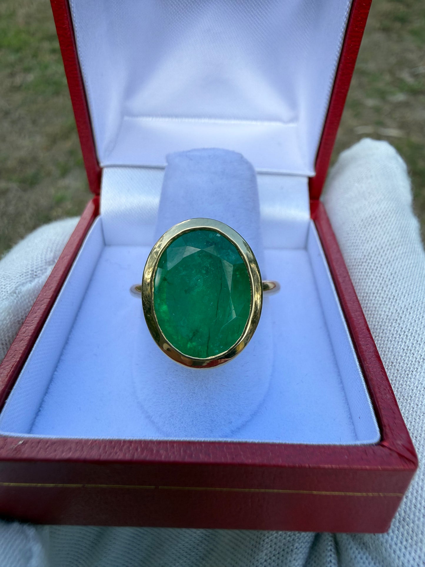7.53 Carat Natural Emerald 18k Yellow Gold Custom Ring | Size 8