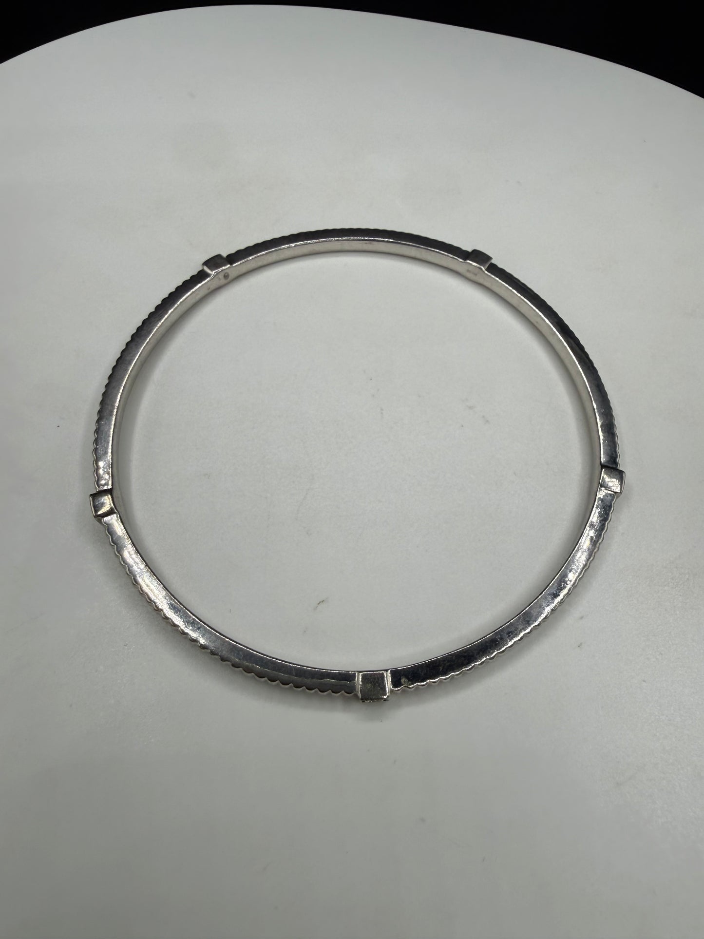 Vintage Solid Sterling Silver & Natural Diamond Ribbed Bangle | 0.25 CTW
