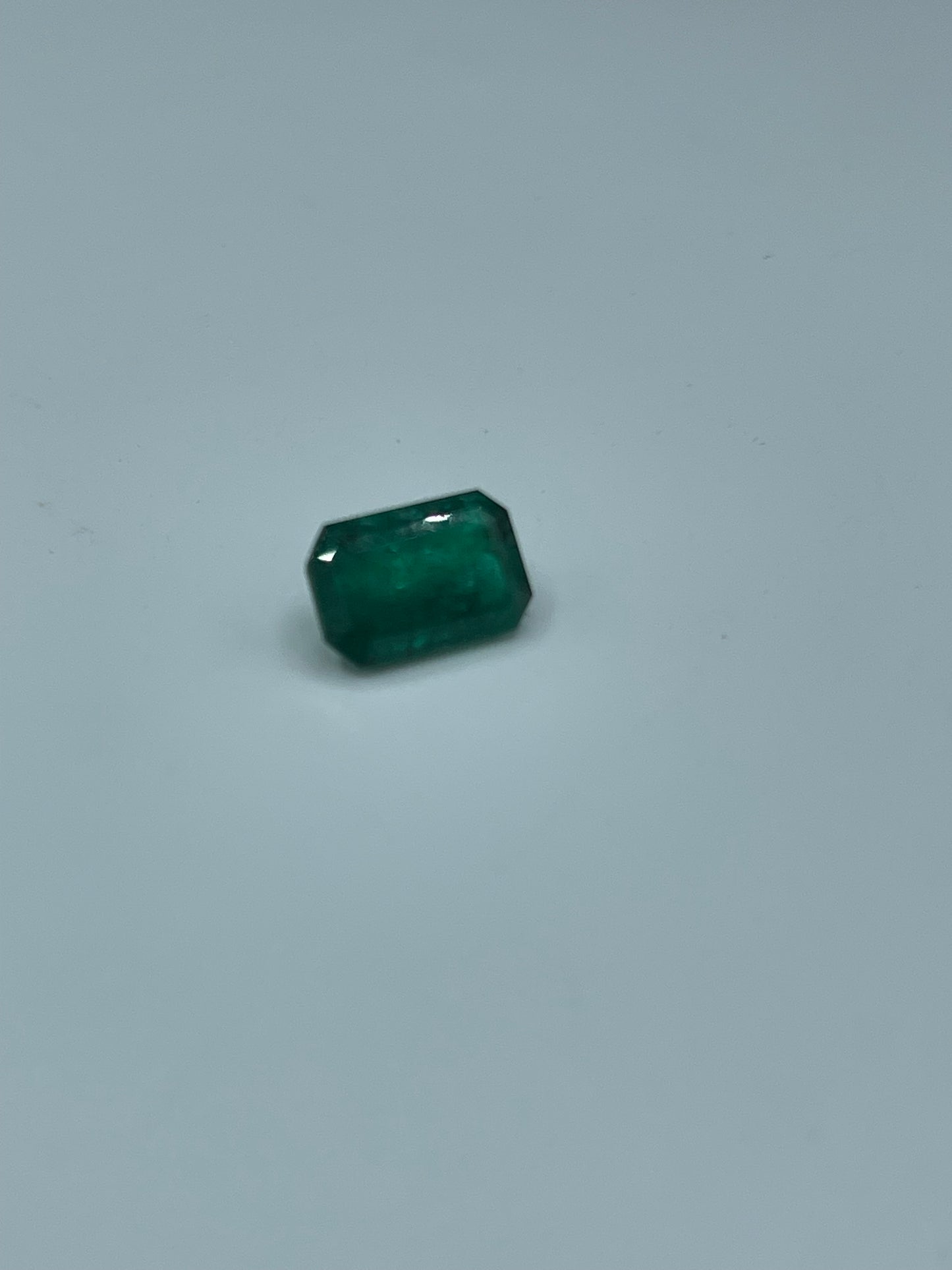 2.82 Carat Natural Emerald Emerald-Cut Loose Gemstone (10.8 x 7.1 x 4.9 MM)