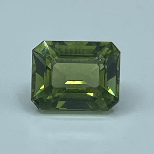 3.99 Carat Natural Green Tourmaline Emerald Cut Loose Gemstone (10.00 x 7.9 x 6.1 MM)