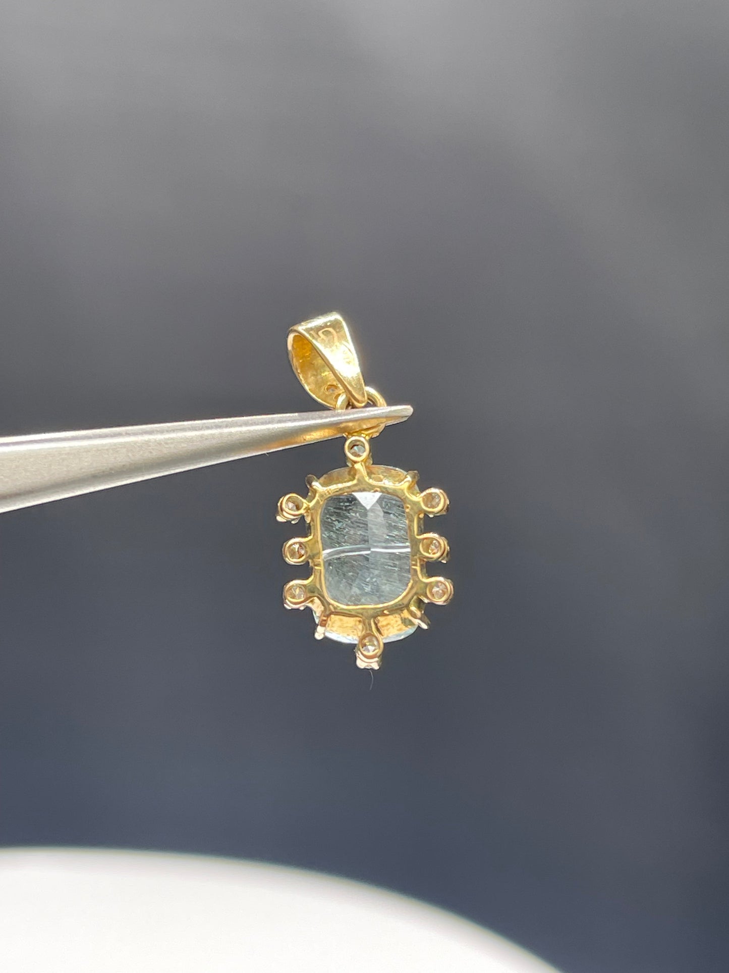 Elegant 5.43 CT Natural Aquamarine & Diamond 18K Yellow Gold Pendant