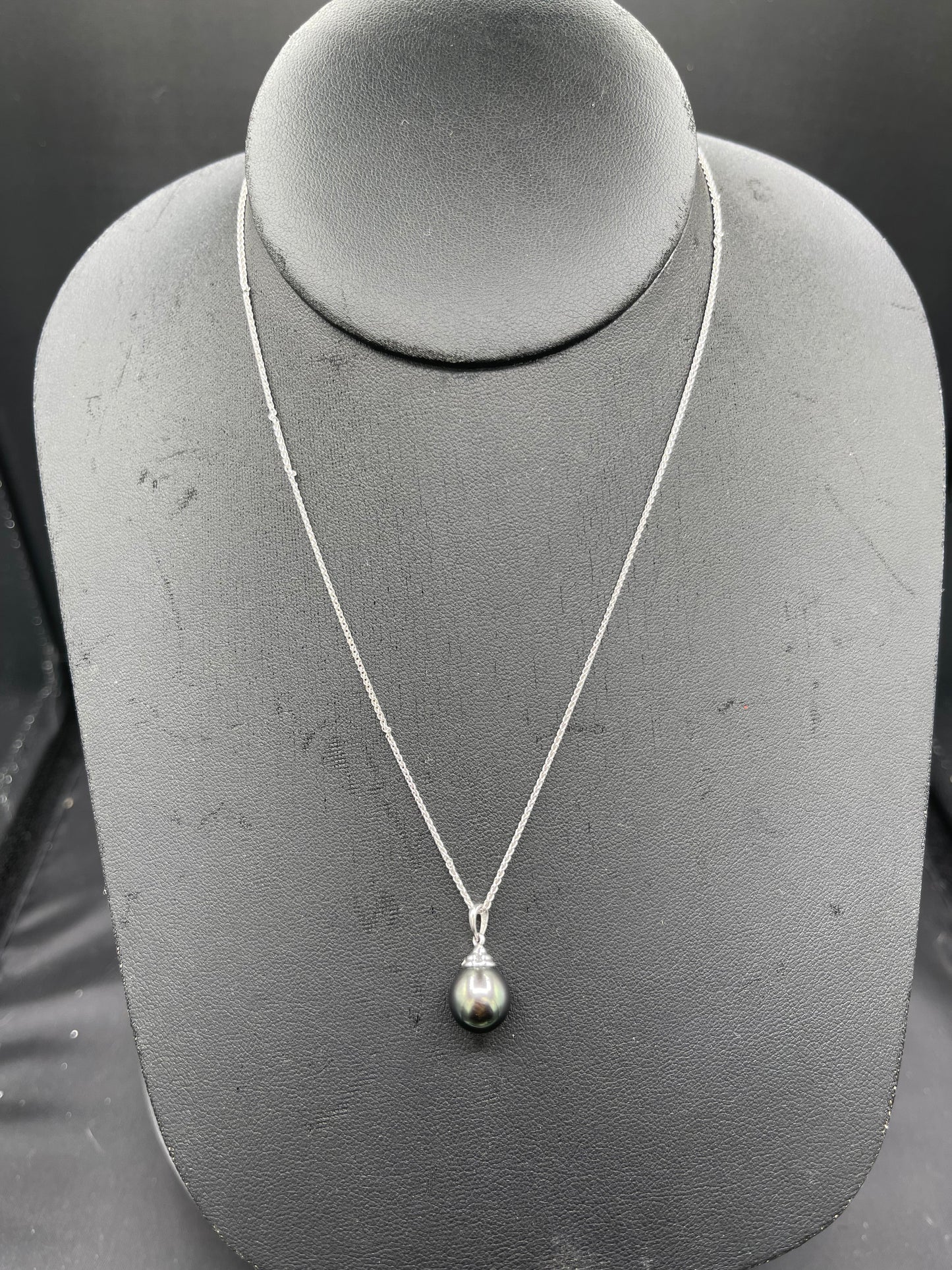 Tara & Sons Natural Black South Sea Tahitian Pearl 14k White Gold Necklace