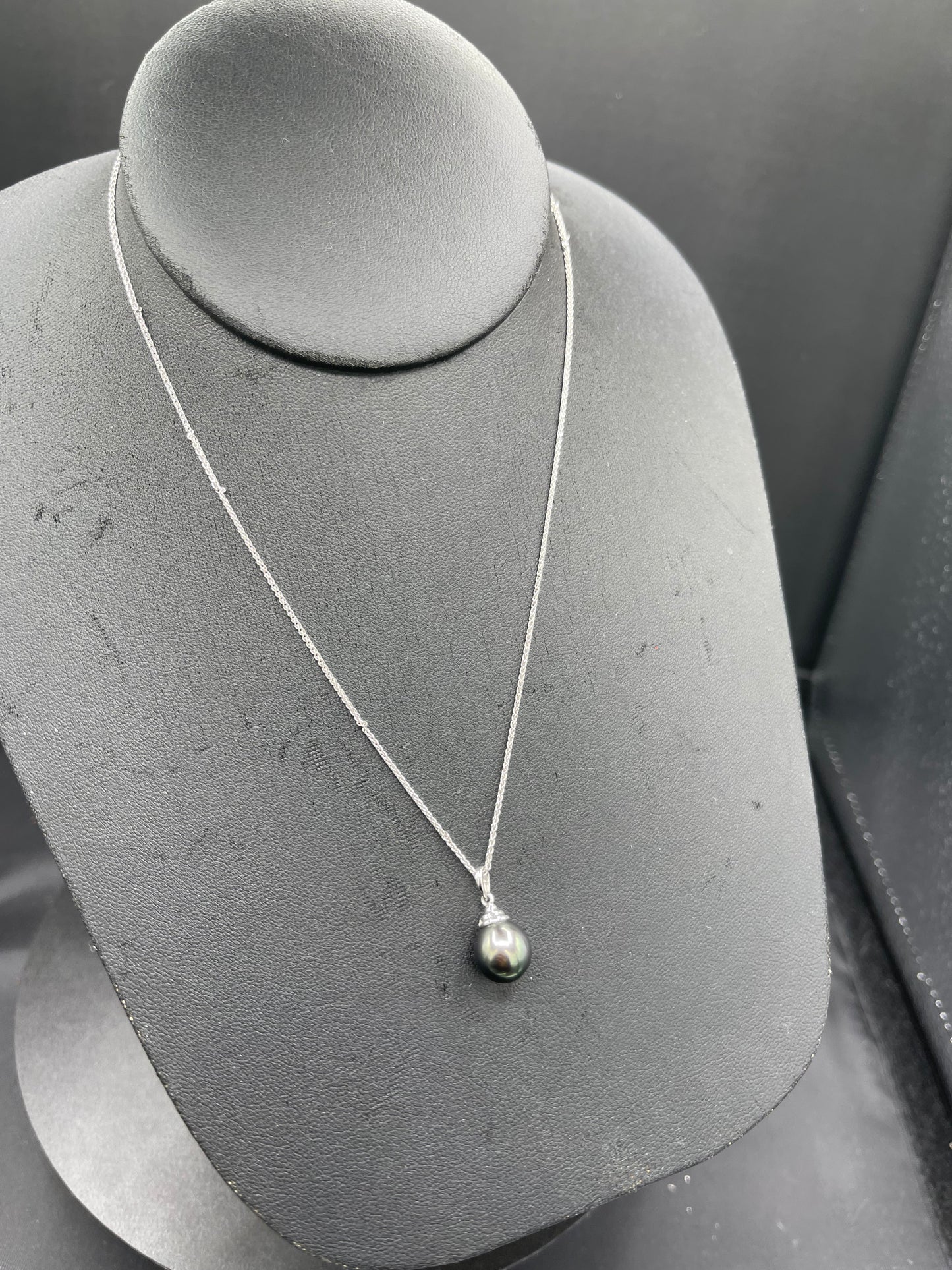 Tara & Sons Natural Black South Sea Tahitian Pearl 14k White Gold Necklace