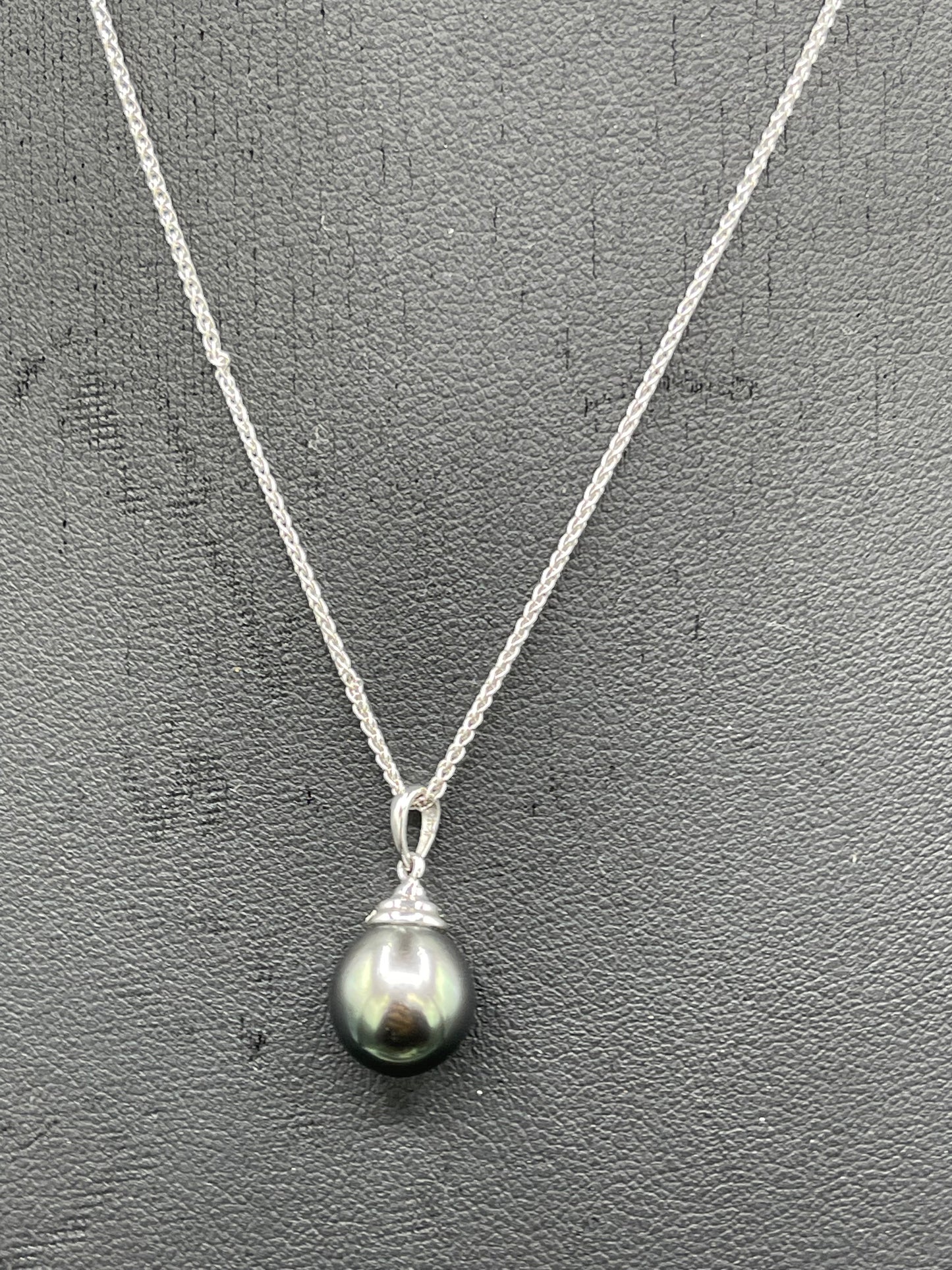 Tara & Sons Natural Black South Sea Tahitian Pearl 14k White Gold Necklace