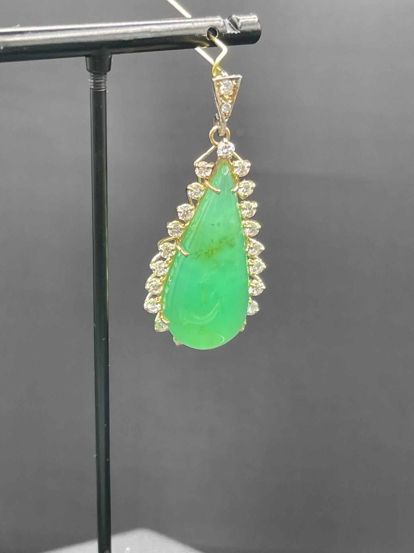 Estate Handmade Jadeite & Diamond 18k Gold Pendant (36+ Carats)