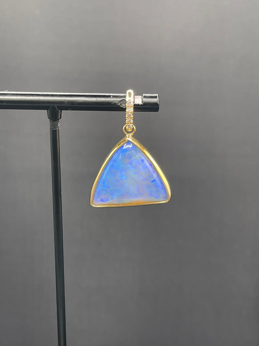 19.50 Carat Natural Lightning Ridge Black Opal & Diamond 18k Yellow Gold Pendent