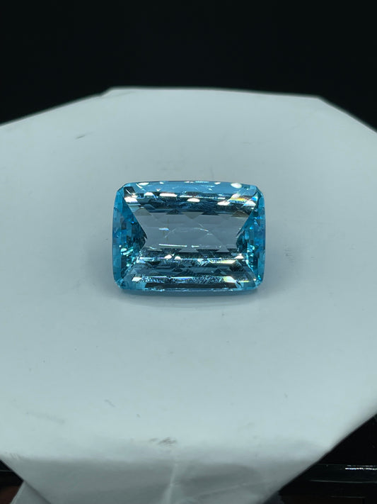 39.49 Carat Super Swiss Blue Topaz Emerald Cut Loose Gemstone (22.75 x 16.62 x 11.51 MM)