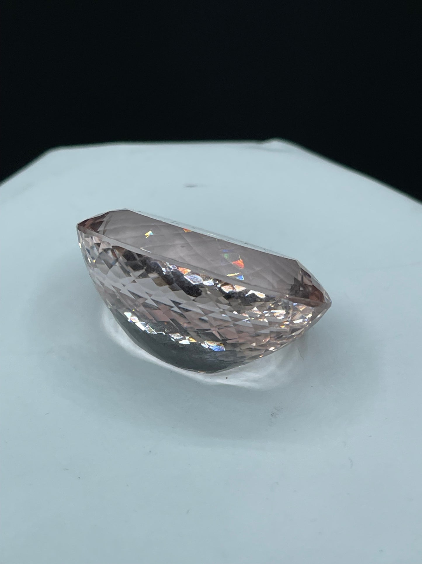 109.5 Carat Top Quality Flawless Natural Morganite Oval Cut Loose Gemstone (36.68 x 26.67 x 18.56 MM)