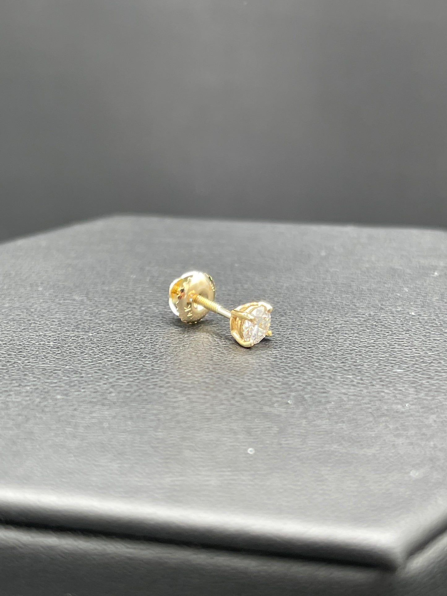 AGI Certified 0.31 Carat Natural Diamond 14k Yellow Gold Single Screw Back Earring