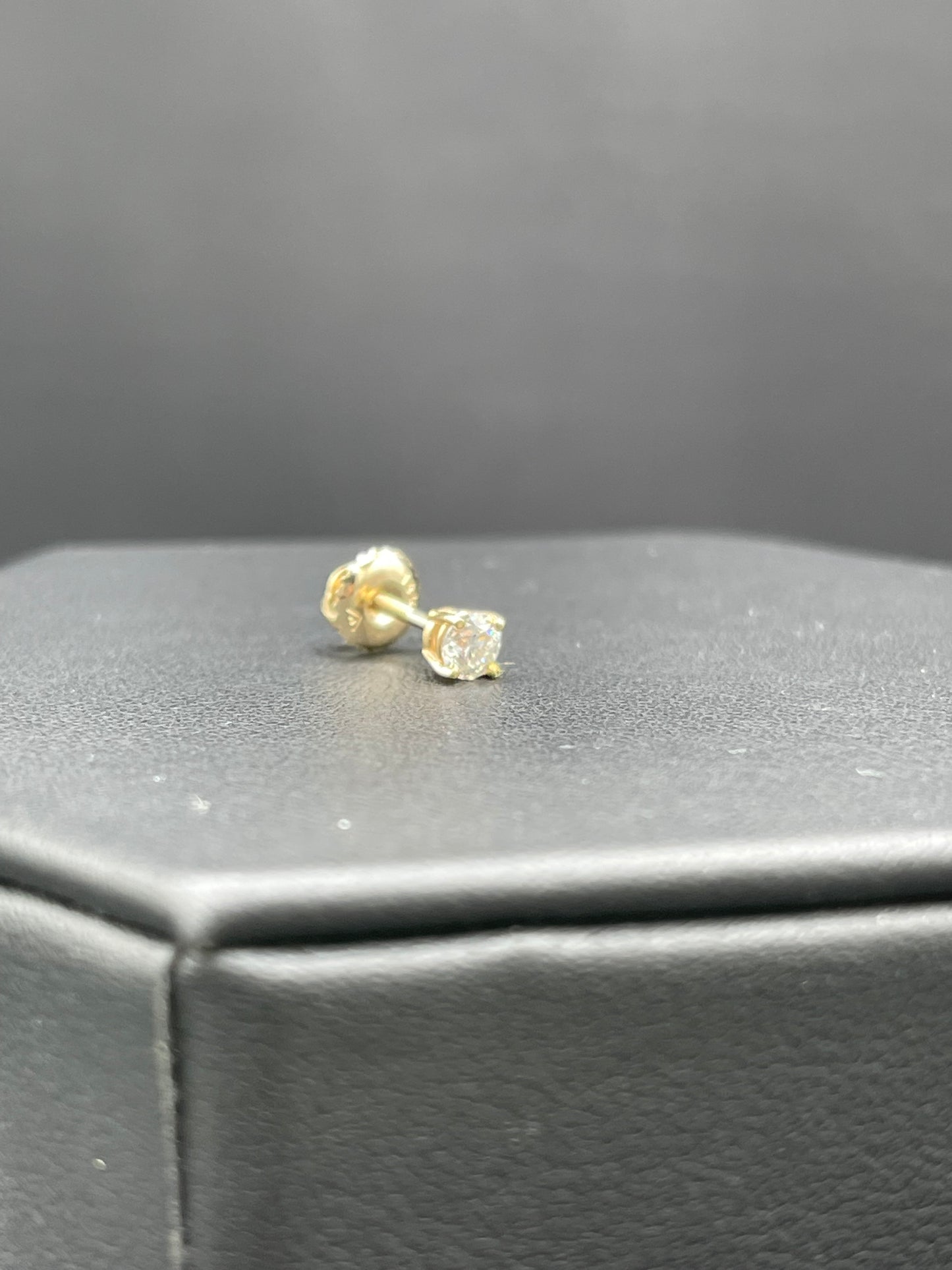 AGI Certified 0.22 Carat Natural Diamond 14k Yellow Gold Single Screw Back Earring