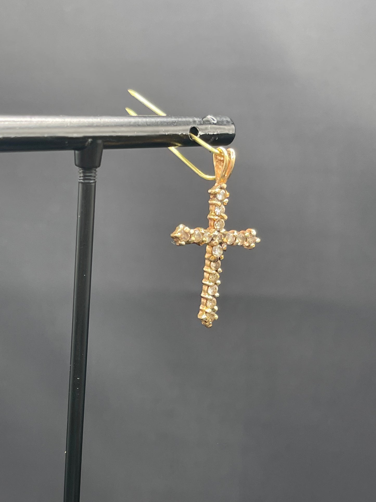 0.50 Carat Natural Diamond 10k Yellow Gold Cross Pendant