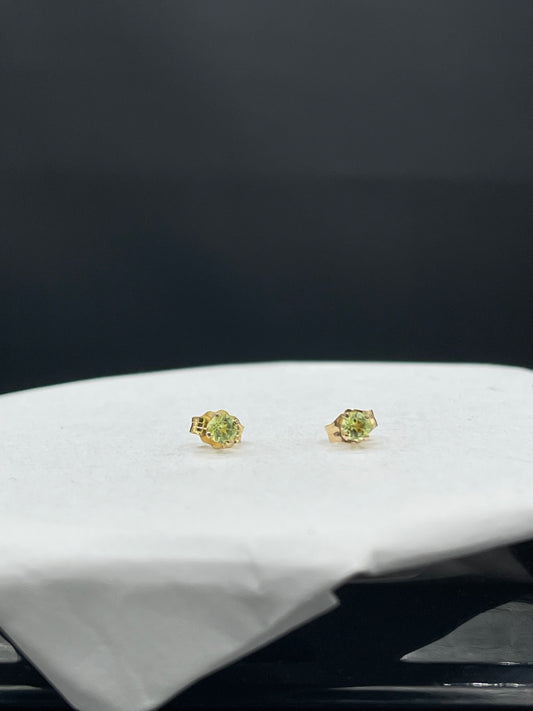 3MM Peridot 14K Yellow Gold Stud Earrings