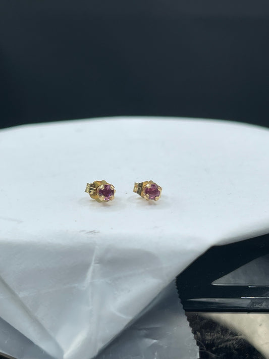 3MM Rhodolite Garnet 14k Yellow Gold Stud Earrings