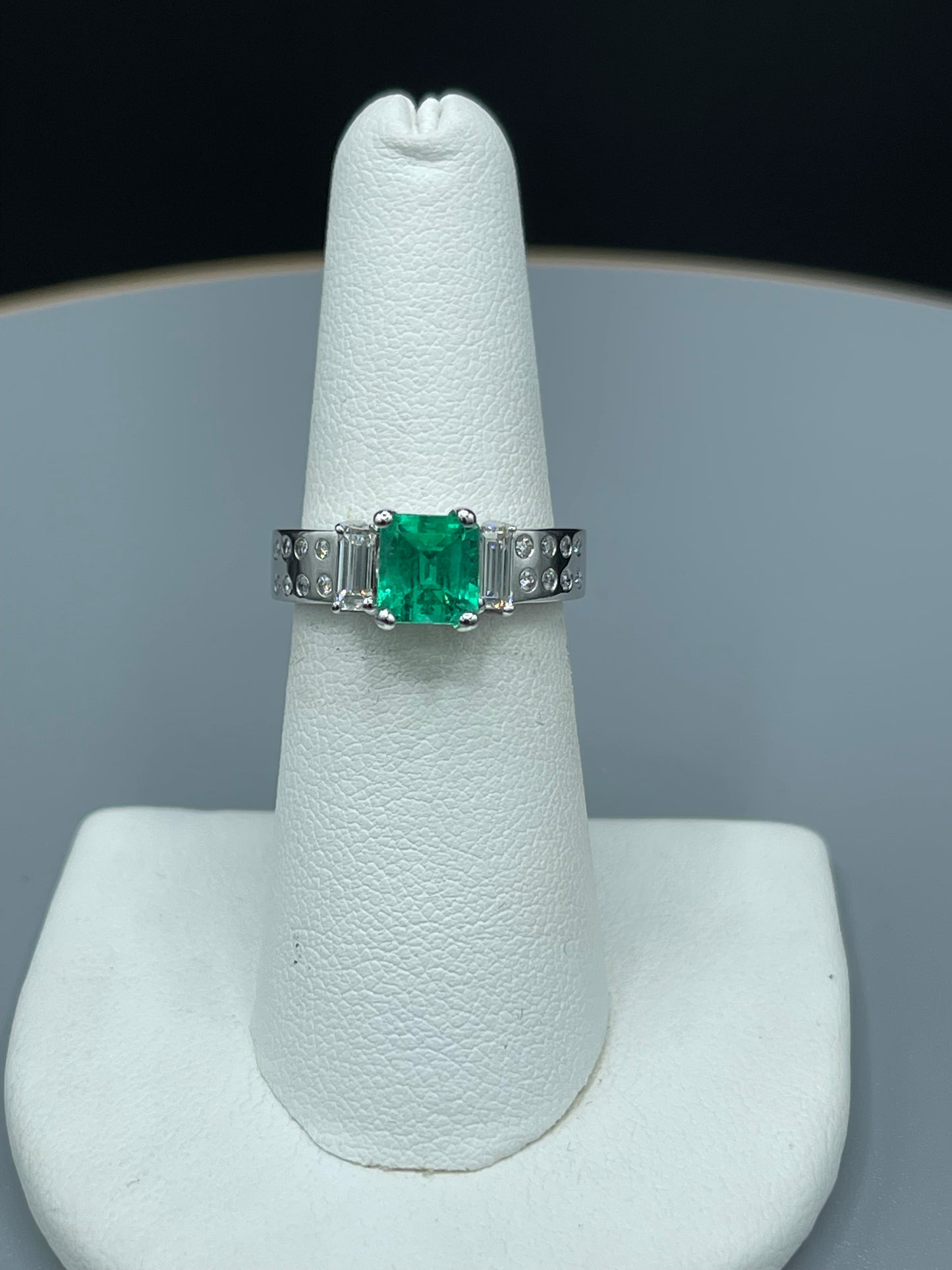 Natural Colombian Emerald & Diamond 14k Gold Engagement Ring (Size 6)