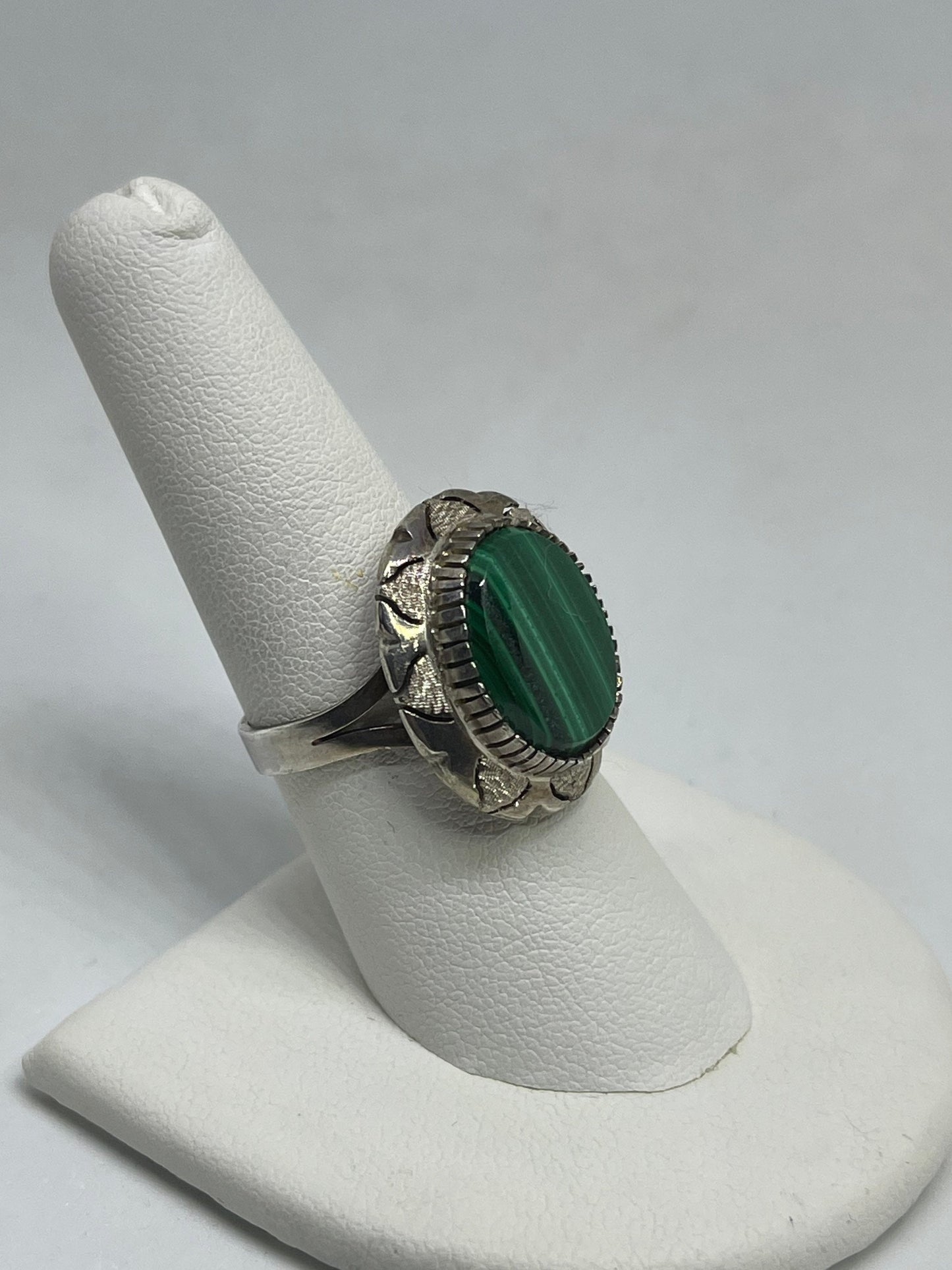 Malachite Sterling Silver Ring (Size 8)