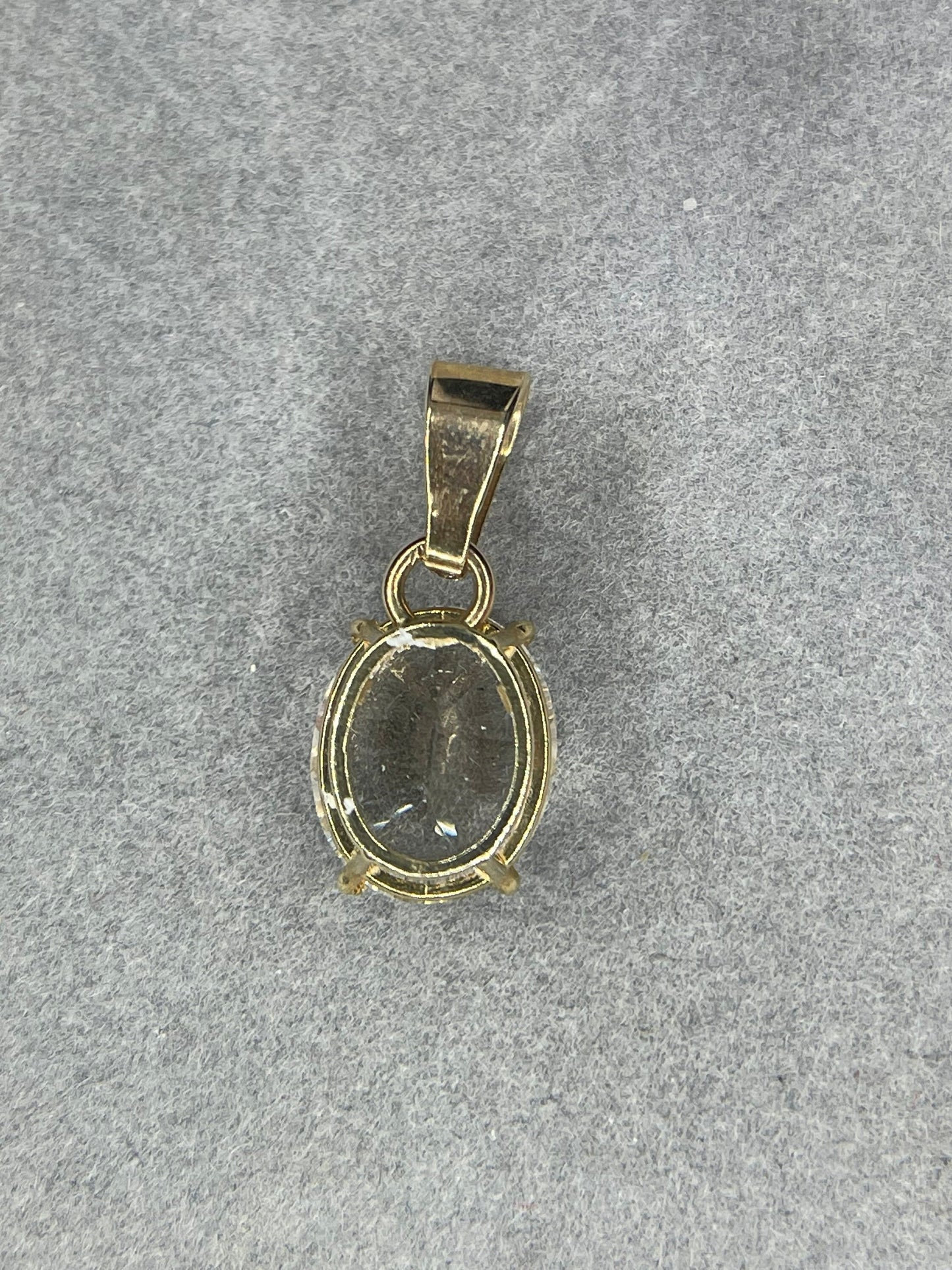 5.11 Carat White Topaz 14k Yellow Gold Pendant