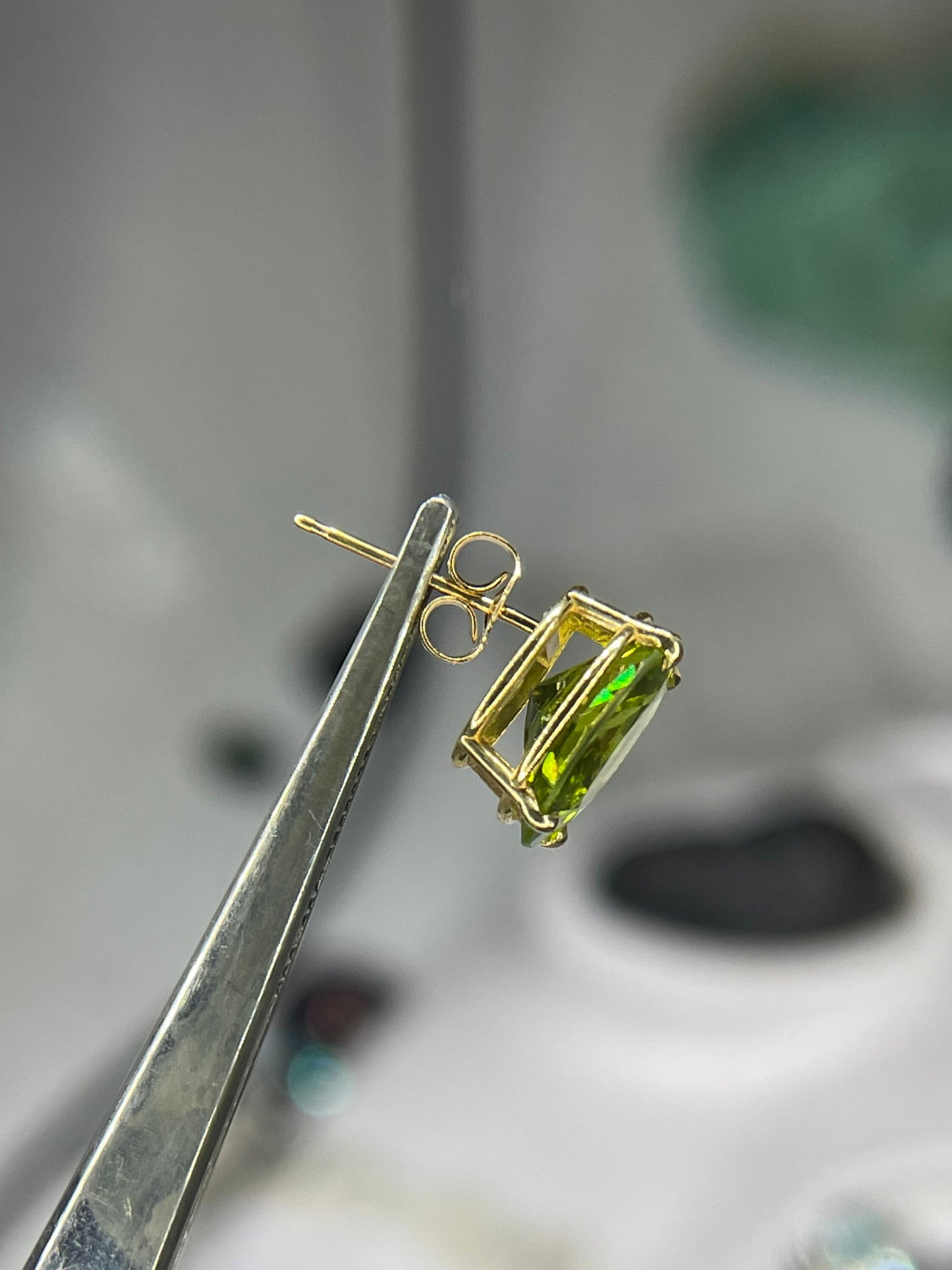 12.50 Carat Natural Peridot 14k Yellow Gold Stud Earrings