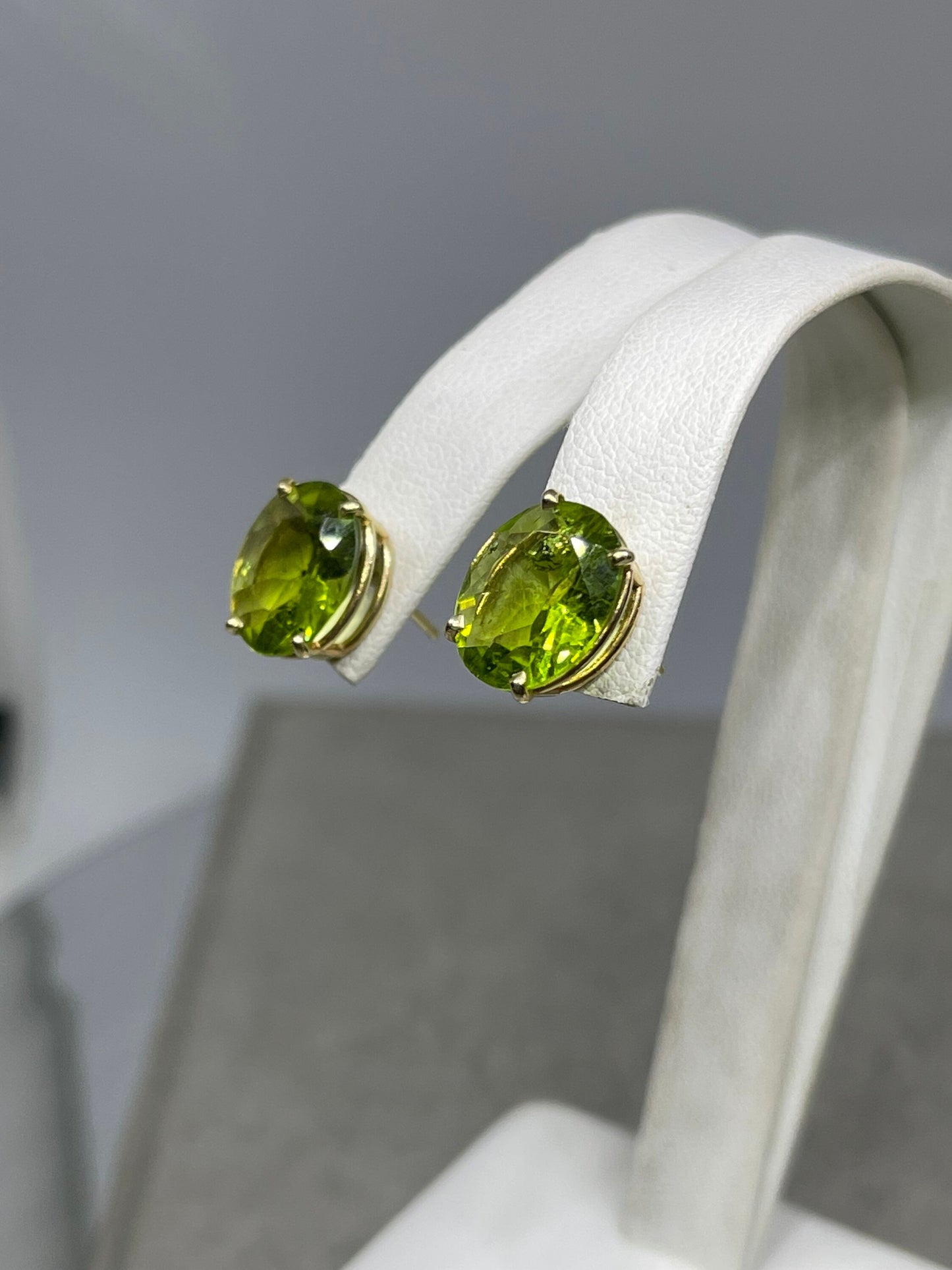 12.50 Carat Natural Peridot 14k Yellow Gold Stud Earrings