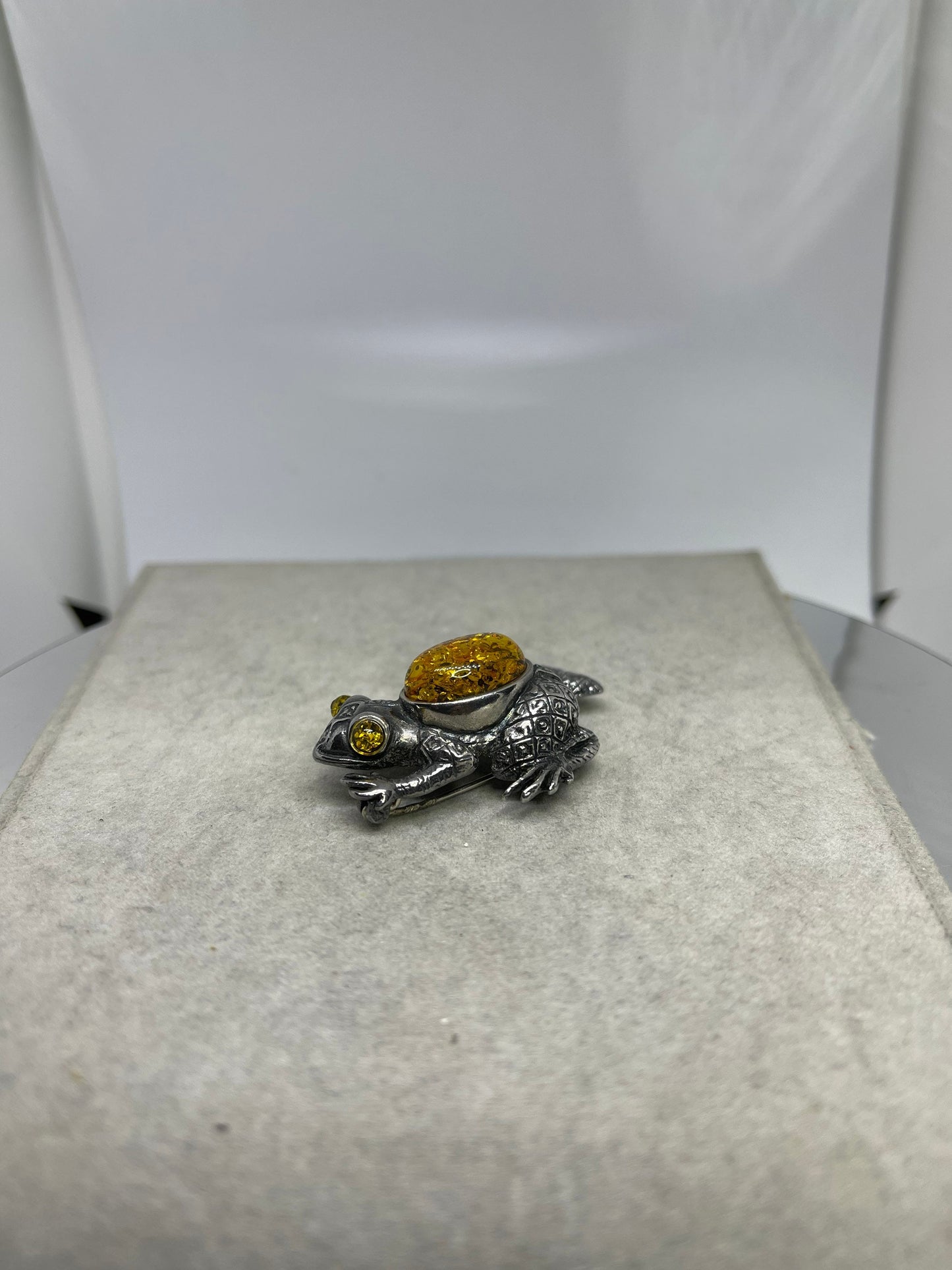 Handmade Amber Sterling Silver Frog Brooch Pin