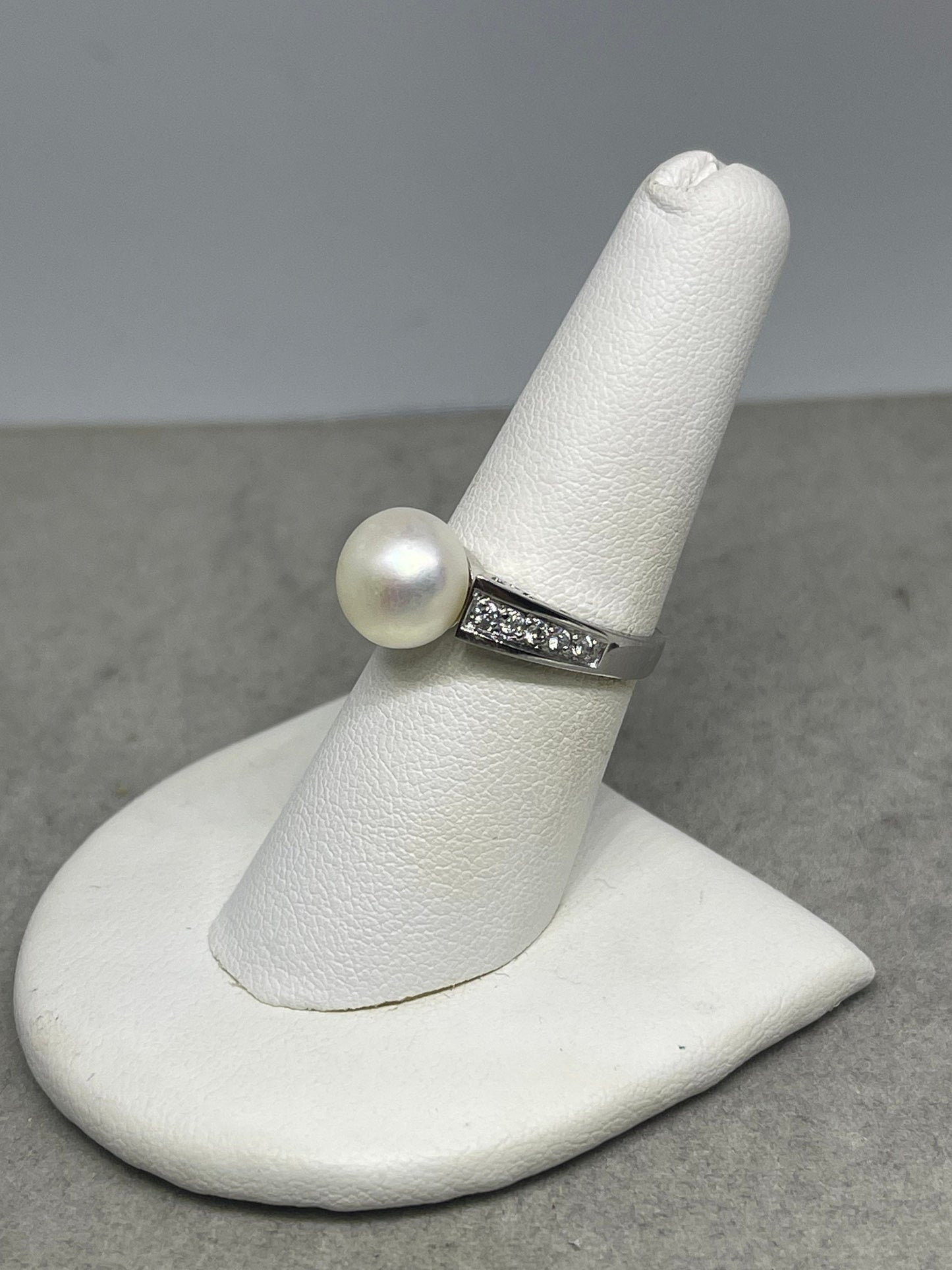 Natural Freshwater Pearl & CZ Sterling Silver Ring (Size 7)