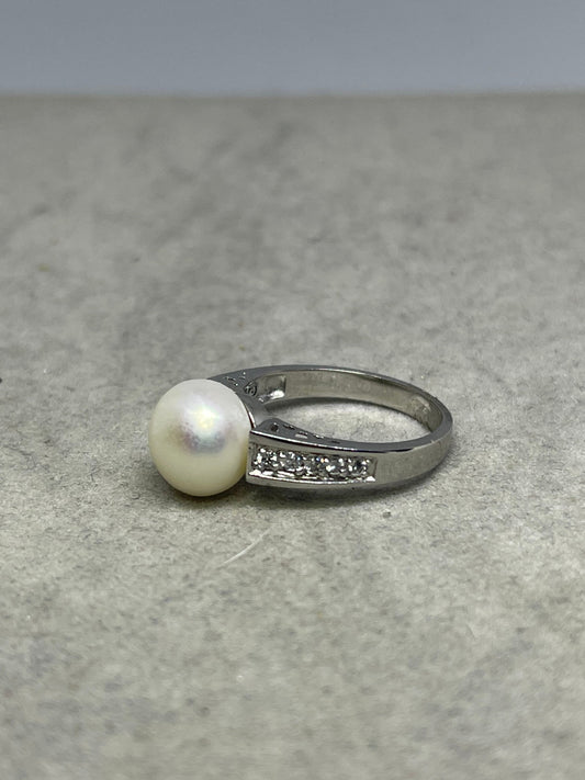 Natural Freshwater Pearl & CZ Sterling Silver Ring (Size 7)