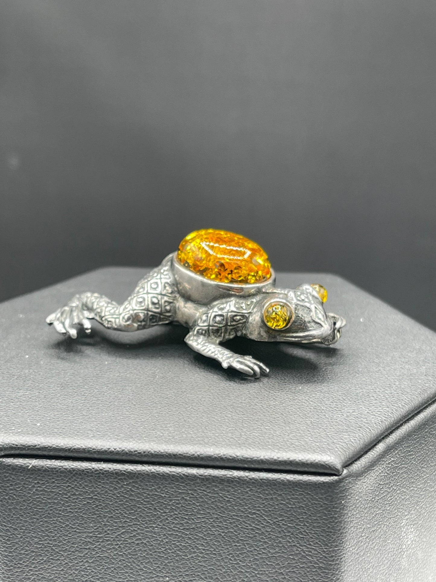 Handmade Amber Sterling Silver Frog Brooch Pin