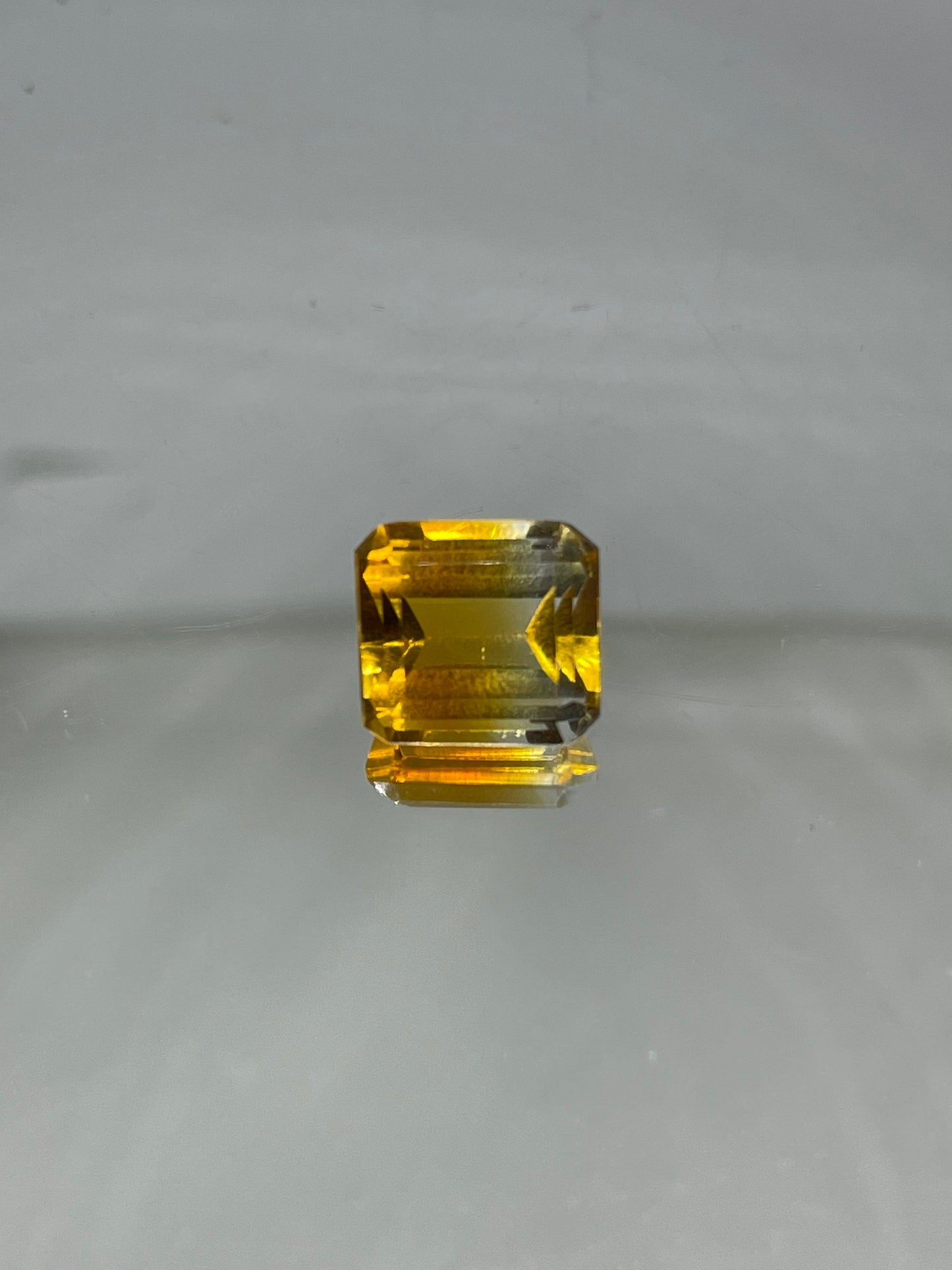 8 Carat Citrine Square Cut Loose Stone